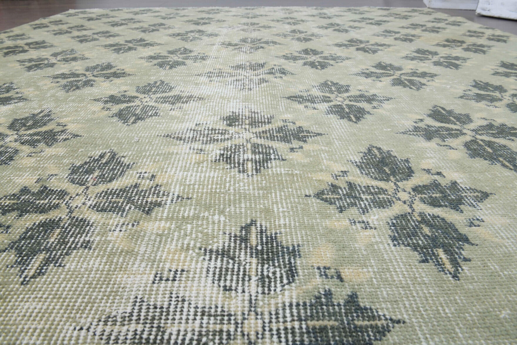 Hand-crafted Anatolian vintage rug Nevpezir in wool, 1970s