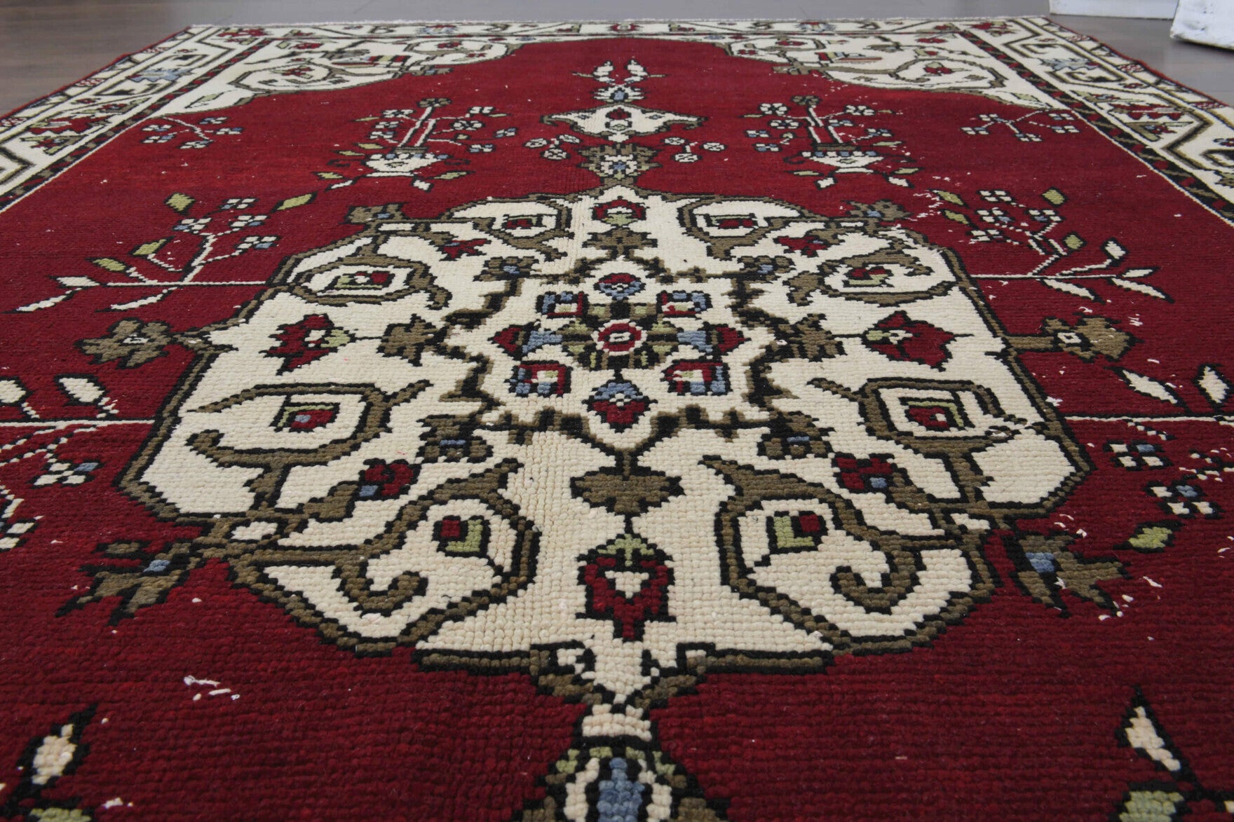 Oriental Vibrant Vintage Oushak Area Rug