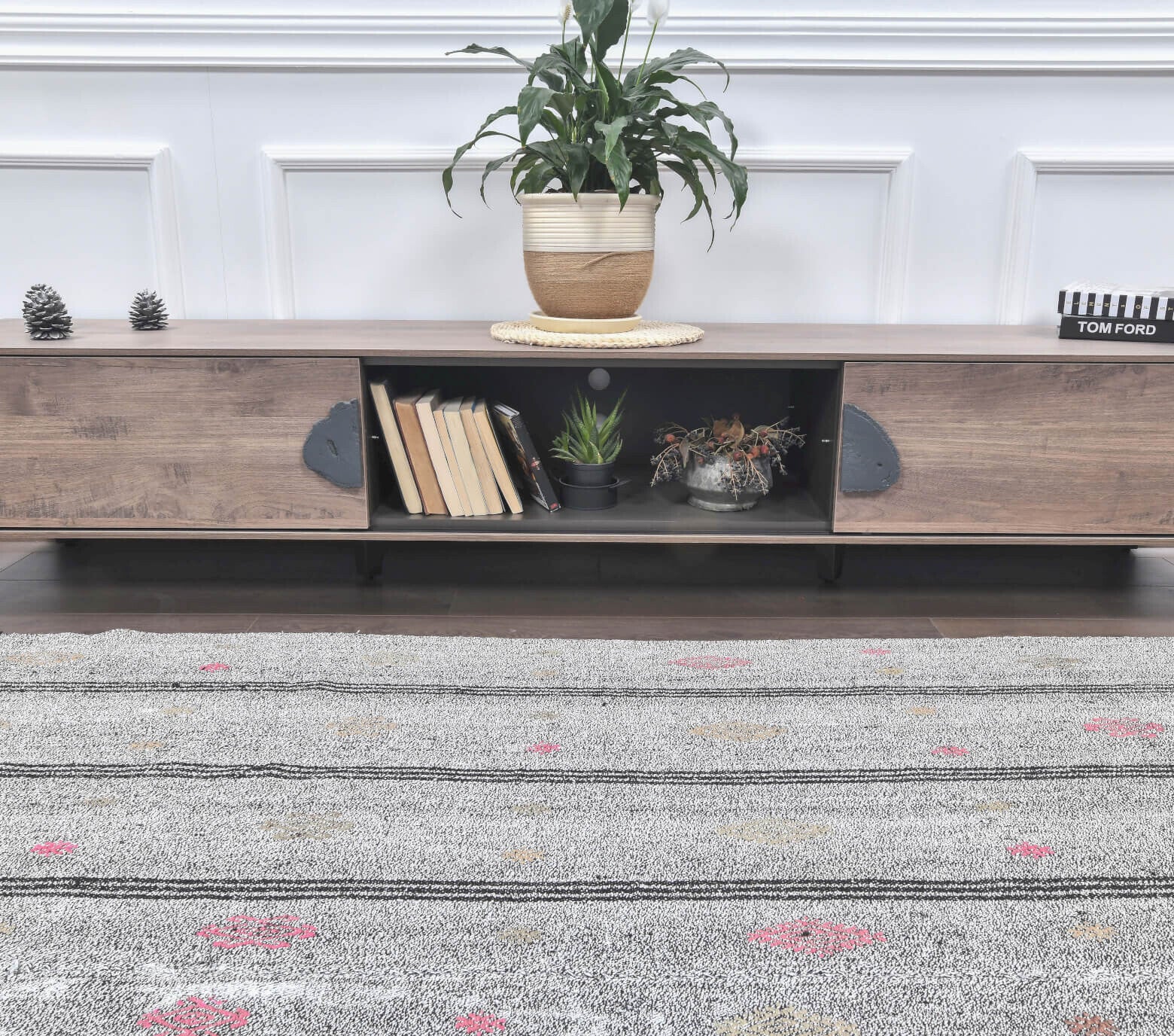 One-of-a-kind 1960s Anatolian vintage kilim rug in wool, 5'8" x 9'1"