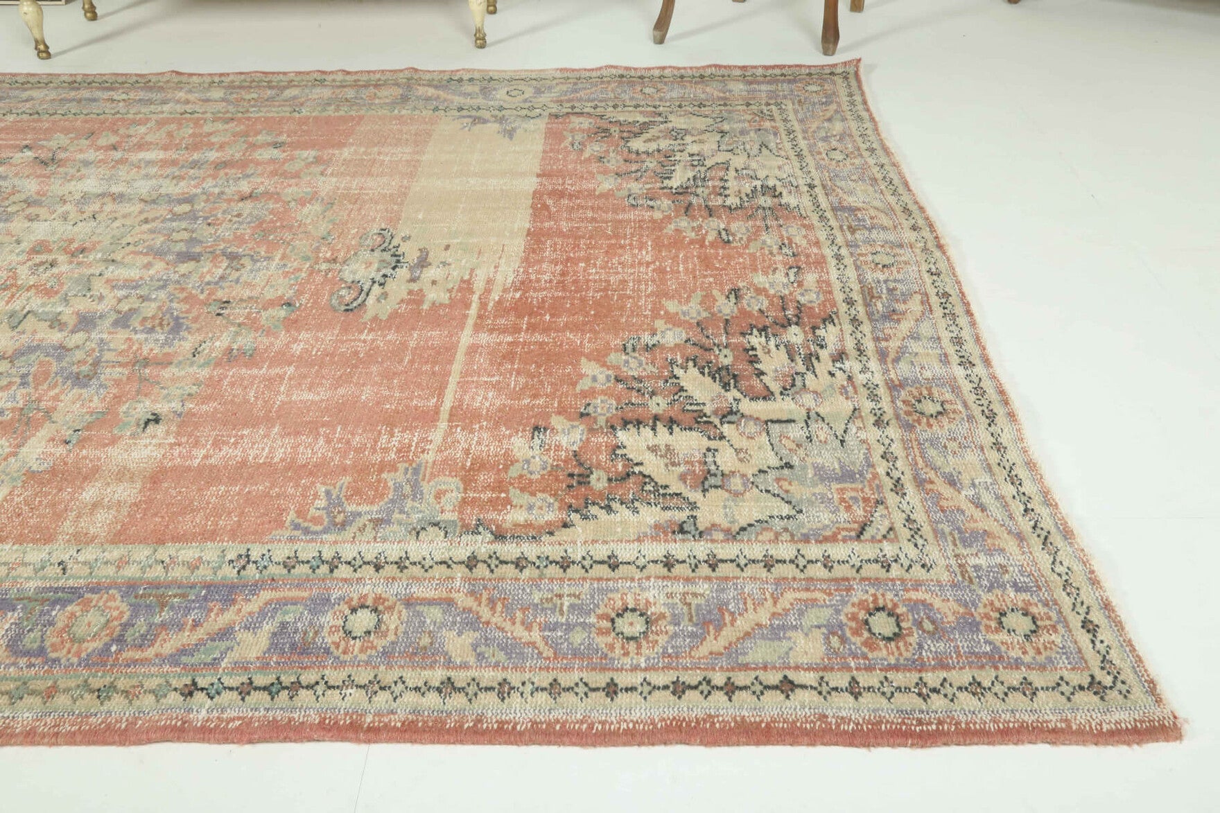 185x282 cm distressed vintage Anatolian area rug – Berrakefsan, low pile, wool