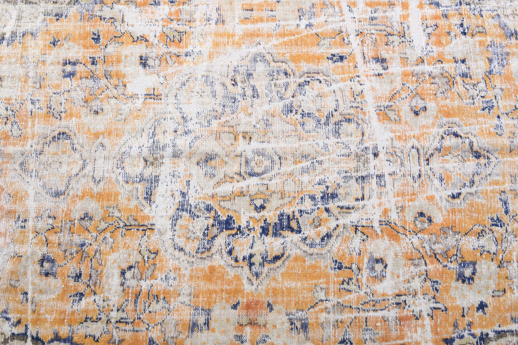 Zumrutnur rug: 1960s handmade Anatolian rug with oriental motifs and cotton backing