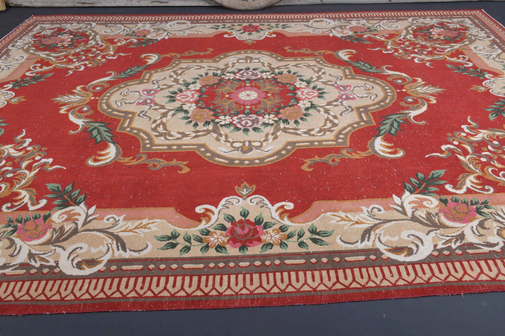 300x375 cm vintage Anatolian area rug – Nepherhoe, low pile, wool