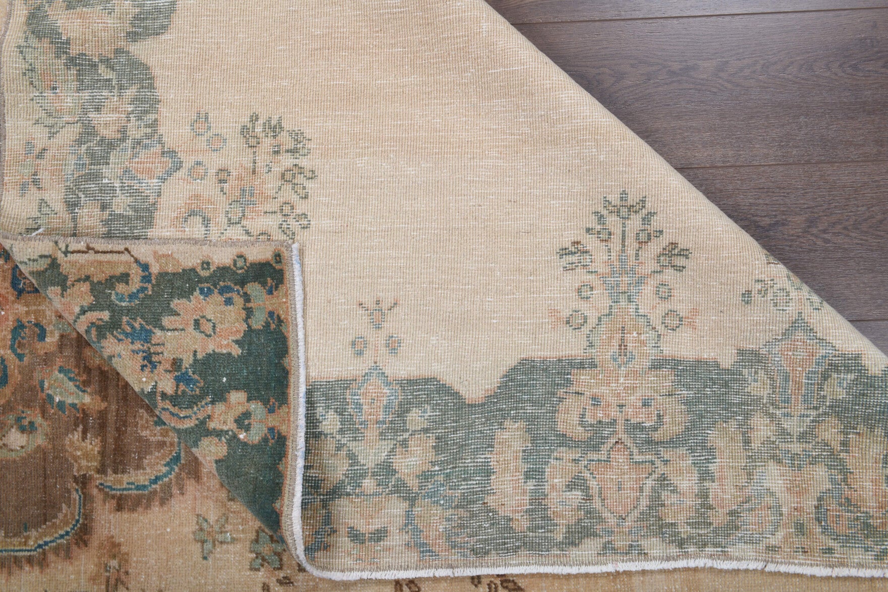 Canruh – vintage medallion rug for living room or bedroom, 6'3" x 9'5" (190x287 cm)