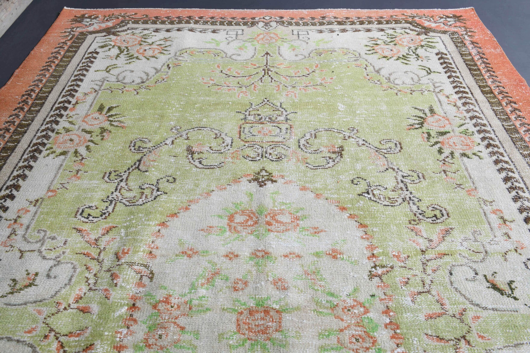 Authentic Anatolian vintage area rug (1970s) with oriental design – one-of-a-kind at Fame Rugs