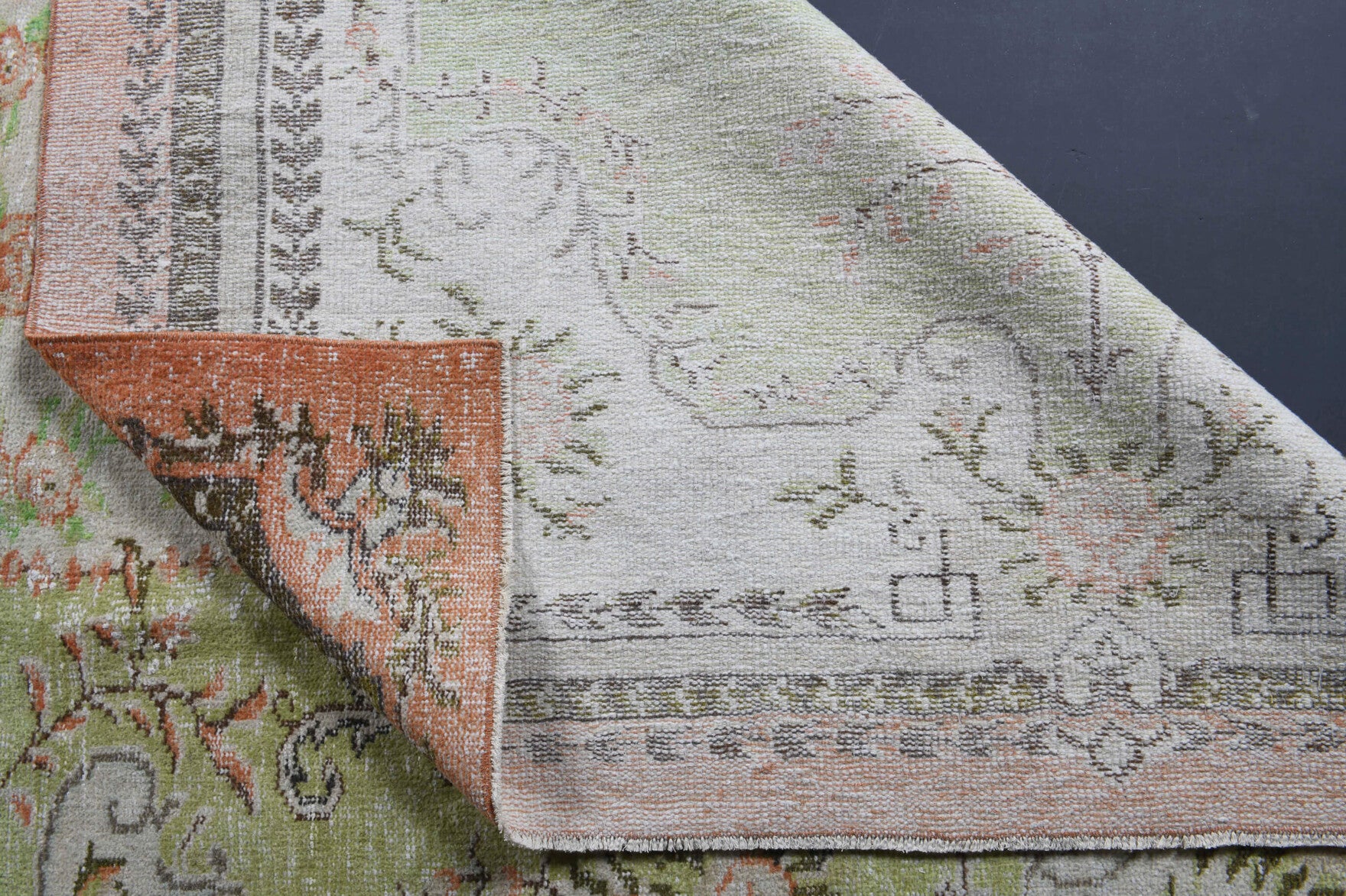 Besteban – vintage oriental rug for living room or bedroom, 6'3" x 9'10" (190x300 cm)