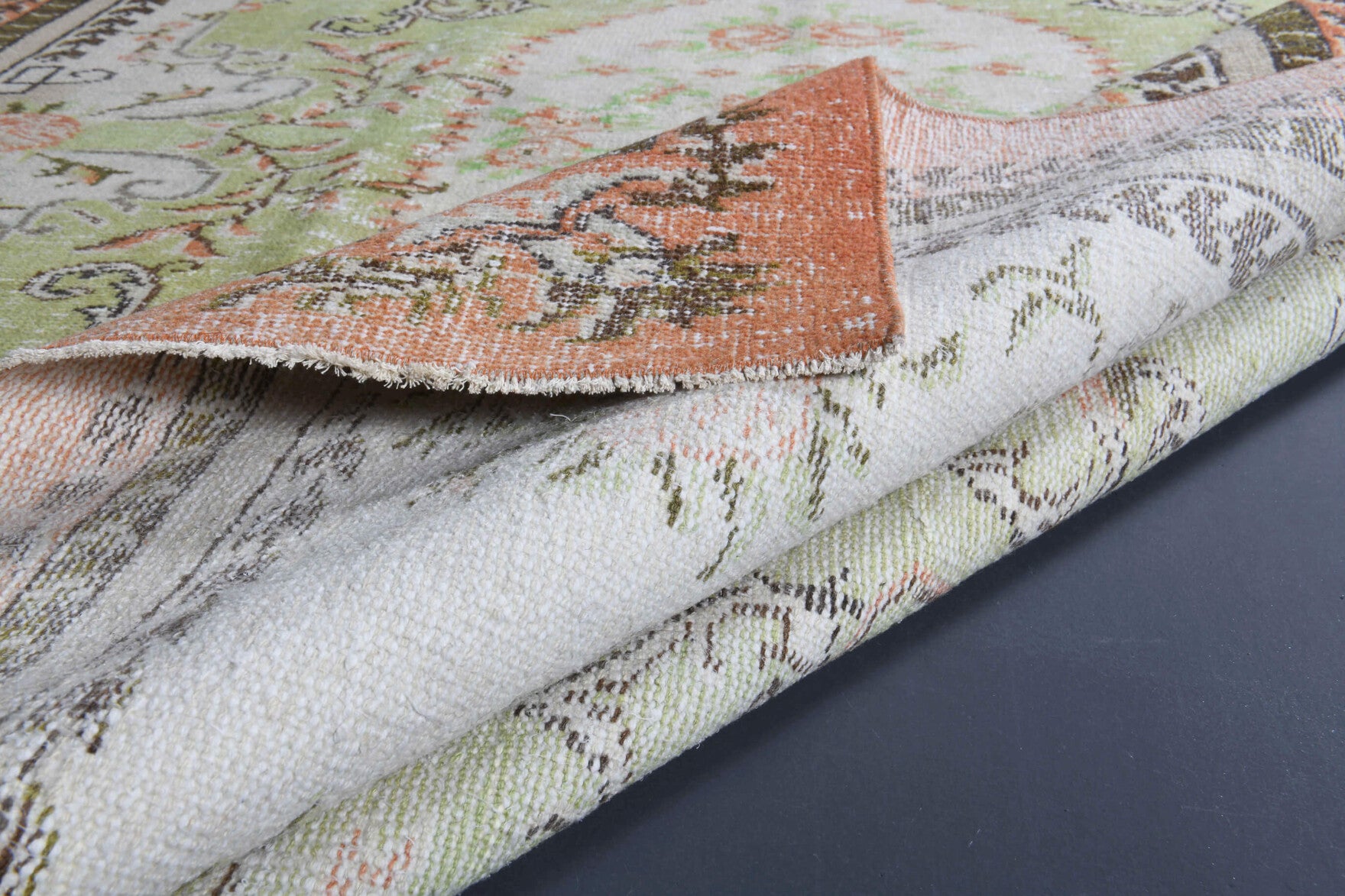 Hand-crafted Anatolian vintage rug Besteban in wool, 1970s