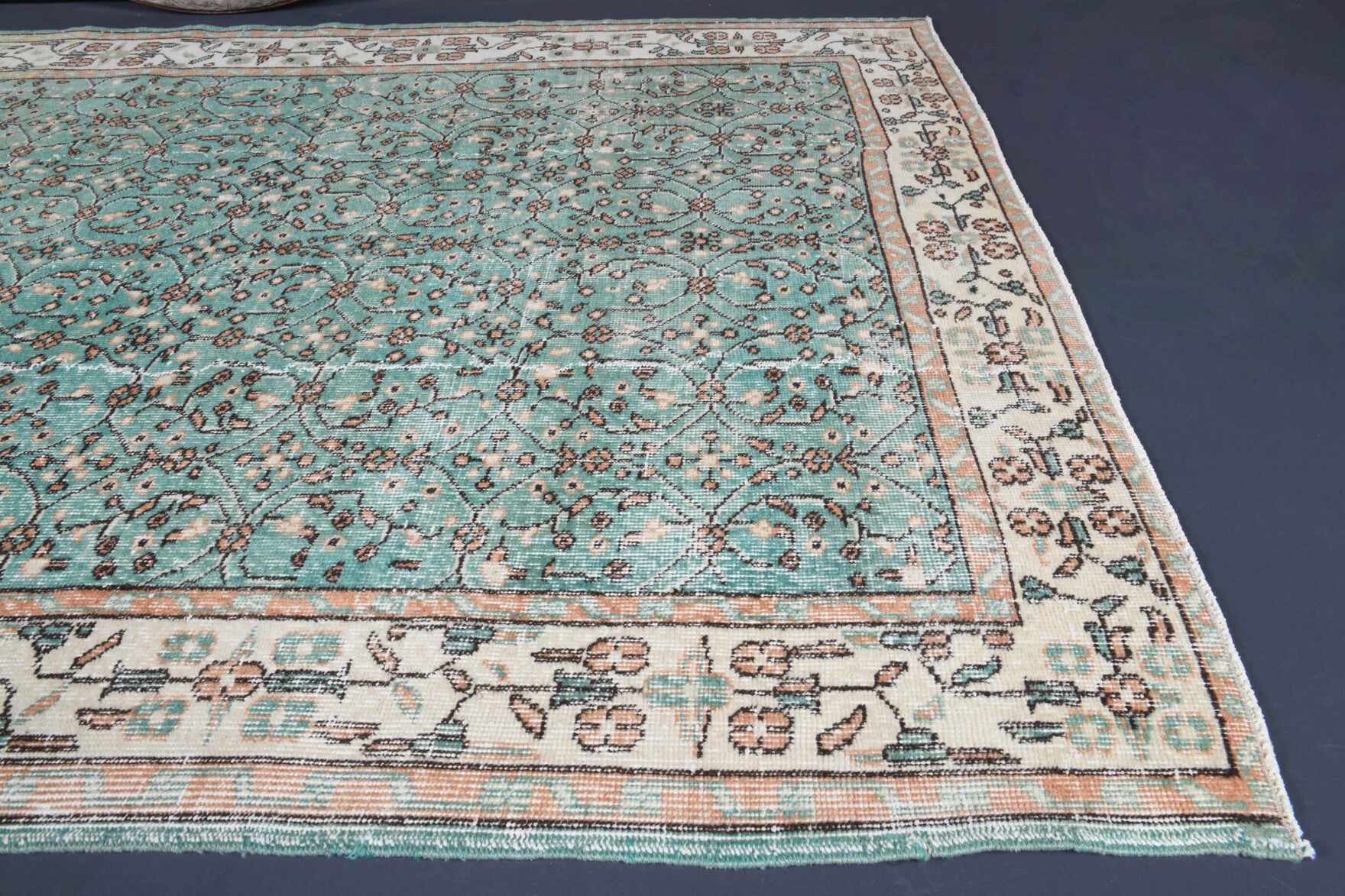 175x285 cm vintage Anatolian area rug – Berraknihal, low pile, wool