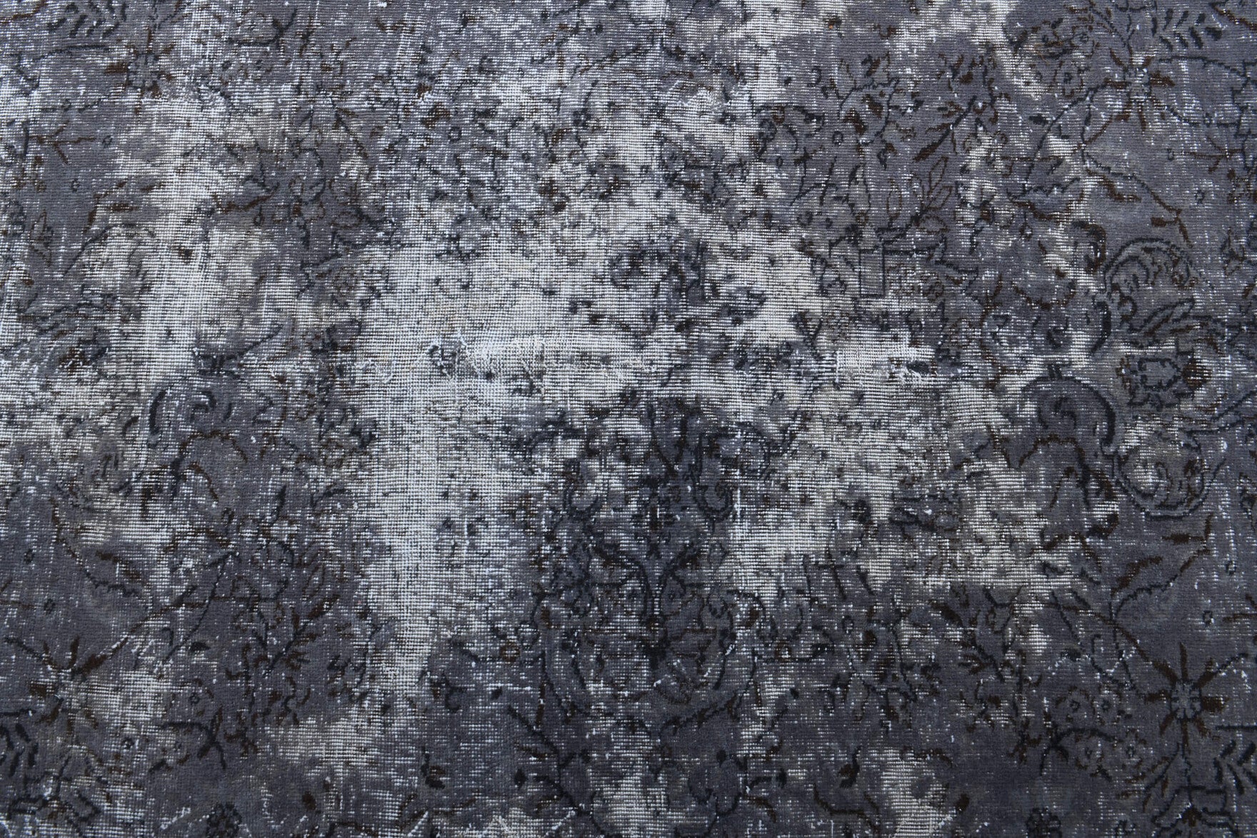 Authentic Anatolian distressed vintage area rug (1960s) with floral design – one-of-a-kind at Fame Rugs