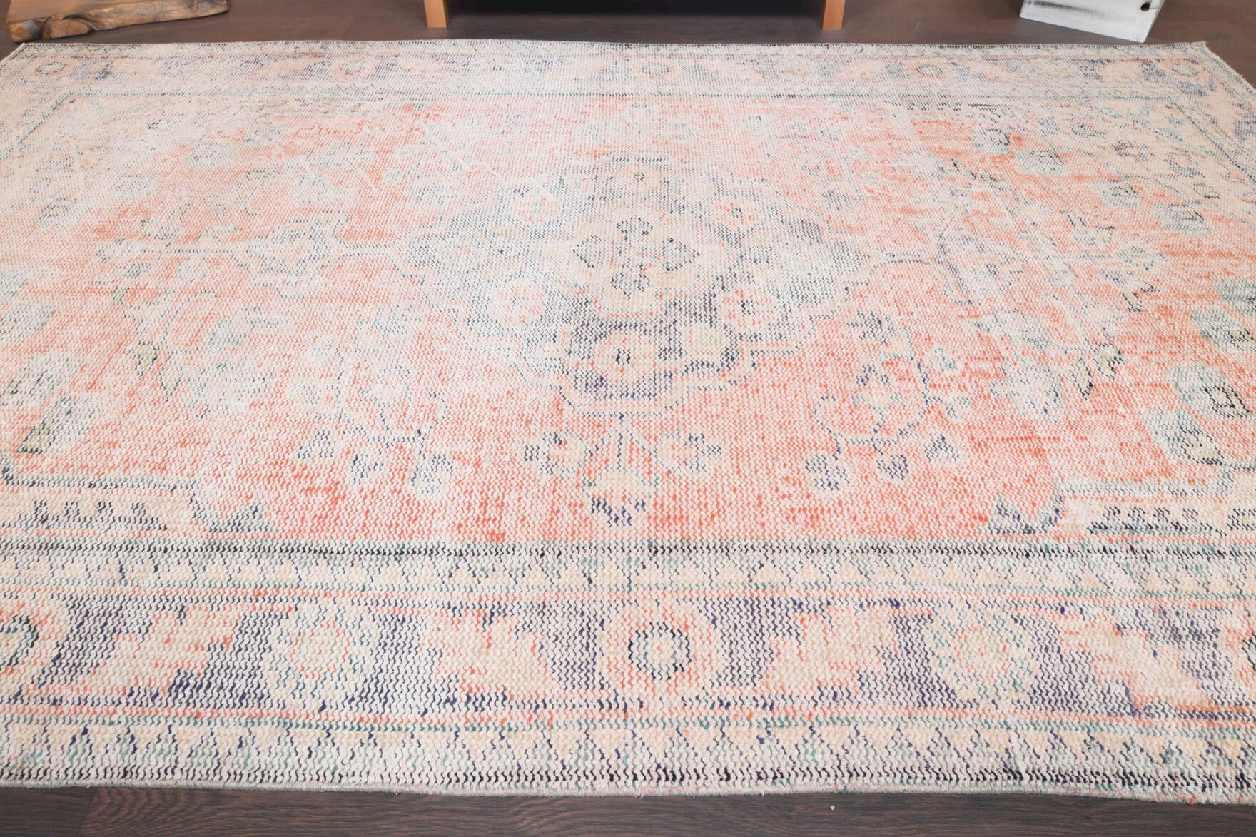 Apameia rug: 1970s handmade Anatolian rug with oriental motifs and cotton backing