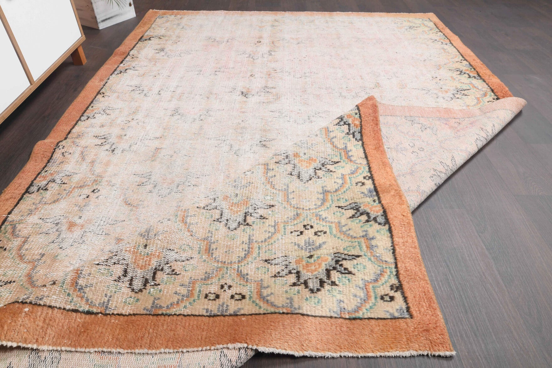176x275 cm distressed vintage Anatolian area rug – Anemodora, low pile, wool