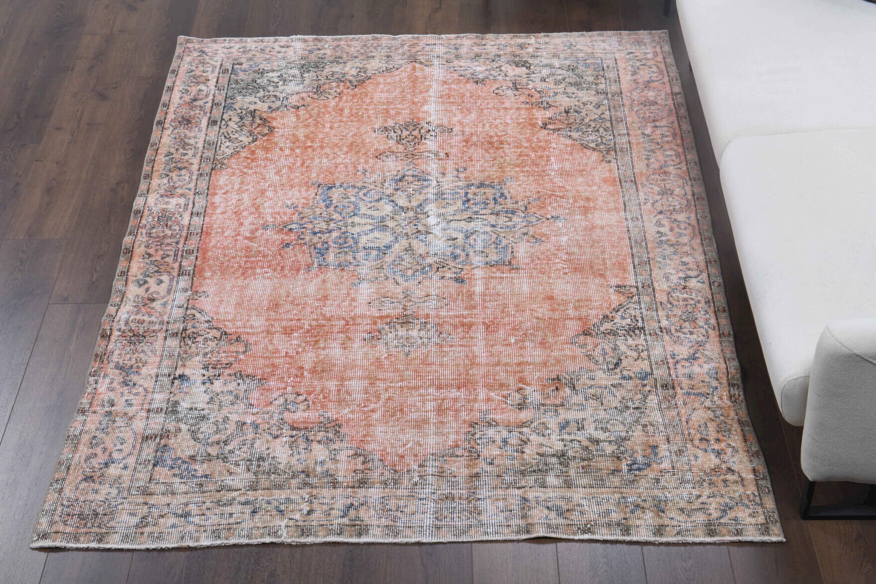 Handmade wool rug from Anatolia, Turkey – Vintage Area Oushak Rug 5'7" x 7'7"