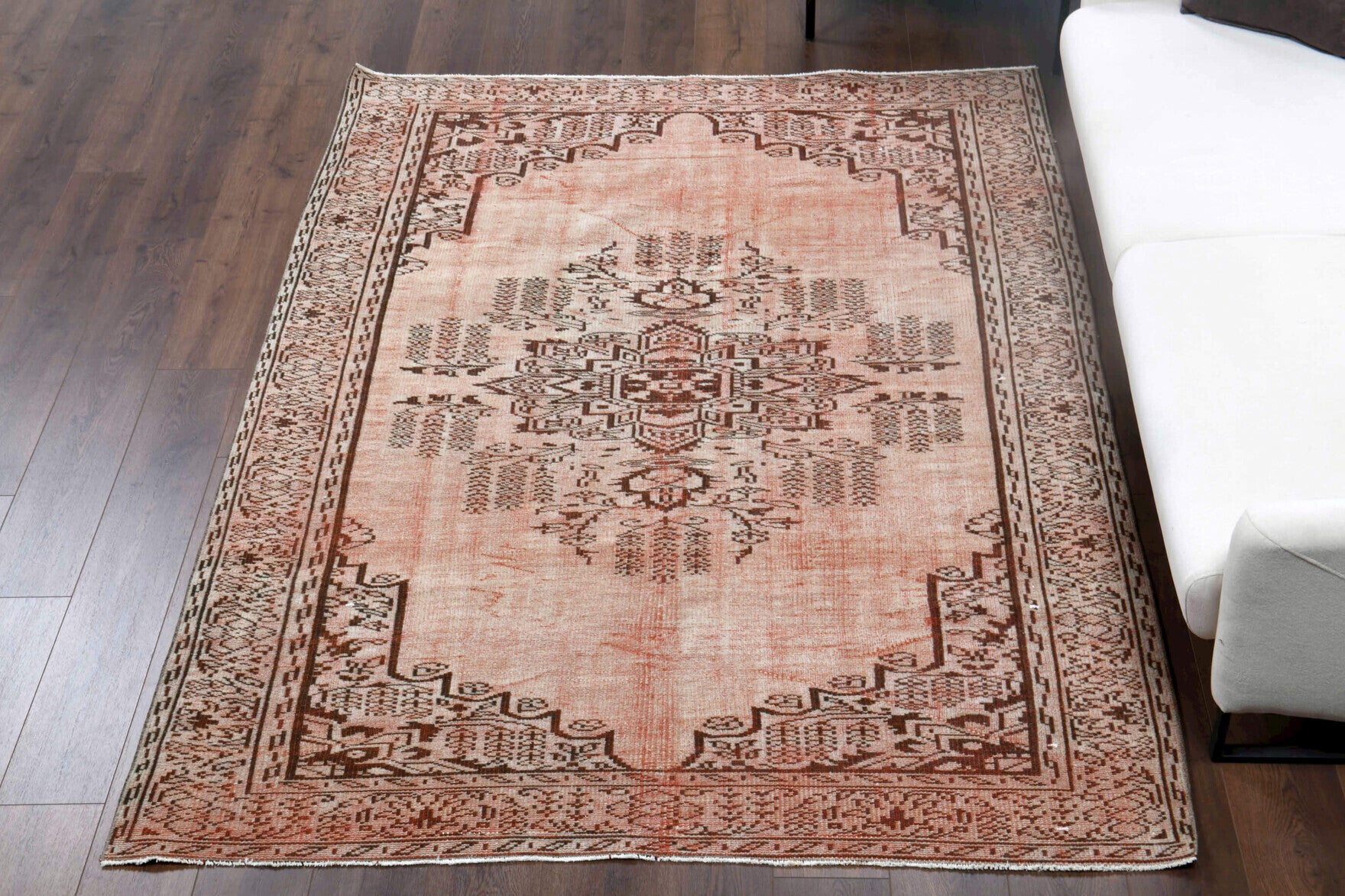 Hand-crafted Persian vintage rug Silaperver in wool, 1950s