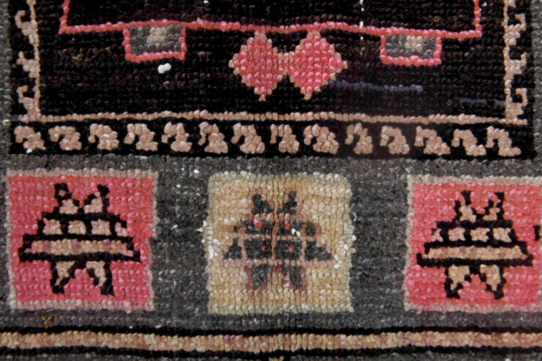Silabahar rug: 1970s handmade Anatolian rug with oriental motifs and cotton backing