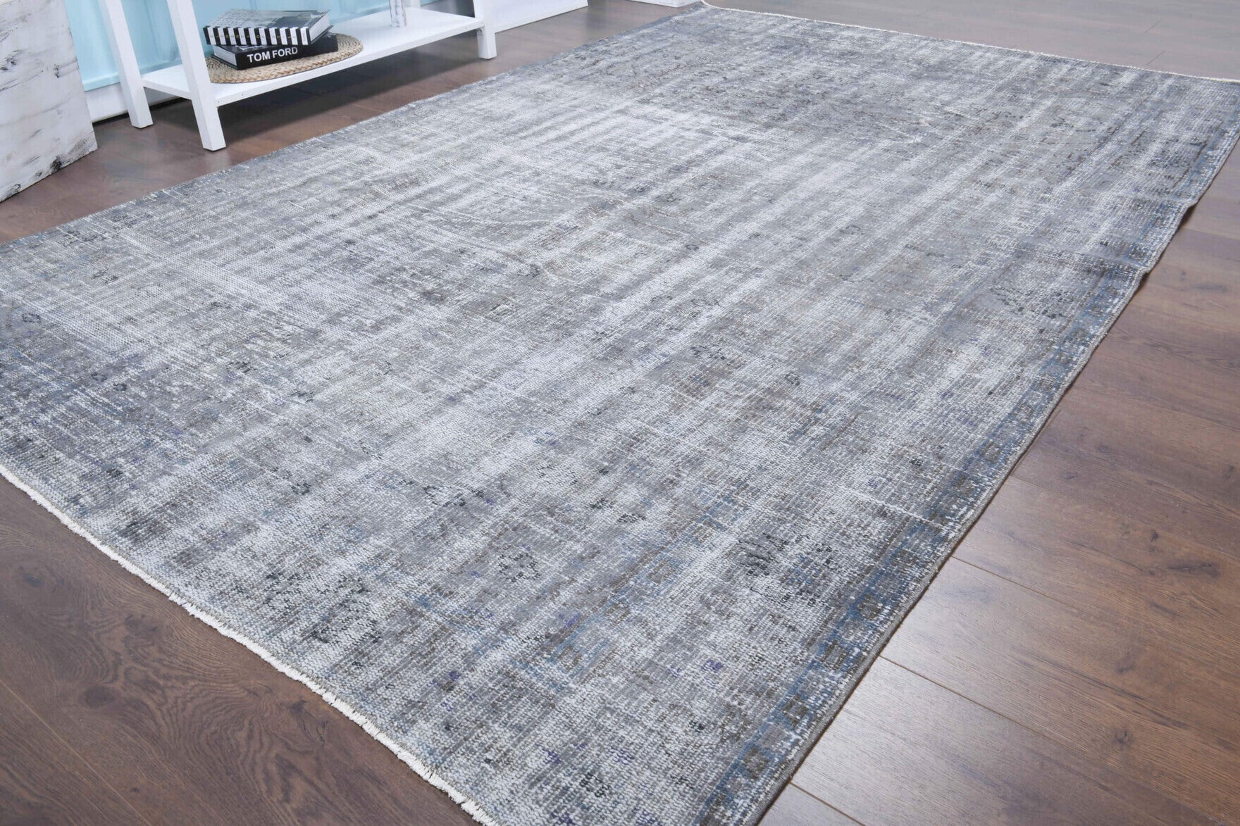 Semapare rug: 1970s handmade Anatolian rug with abstract motifs and cotton backing