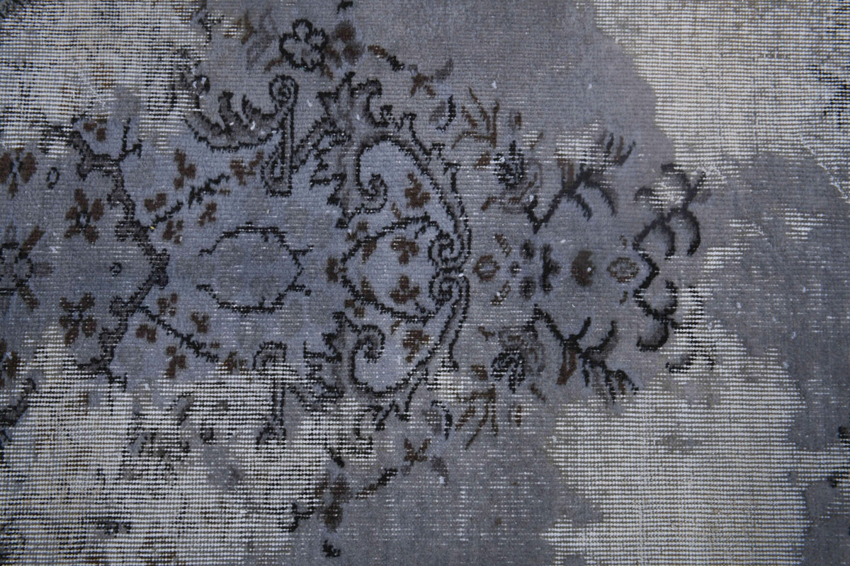 156x175 cm distressed vintage Anatolian area rug – Seherbahce, low pile, wool