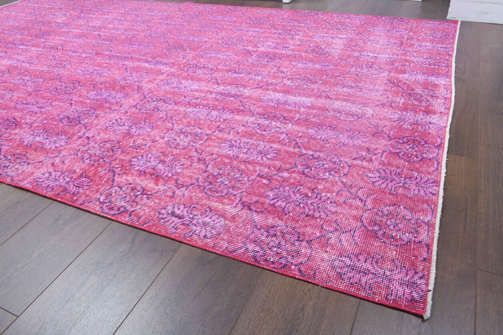 Sedanurperver rug: 1970s handmade Anatolian rug with abstract motifs and cotton backing