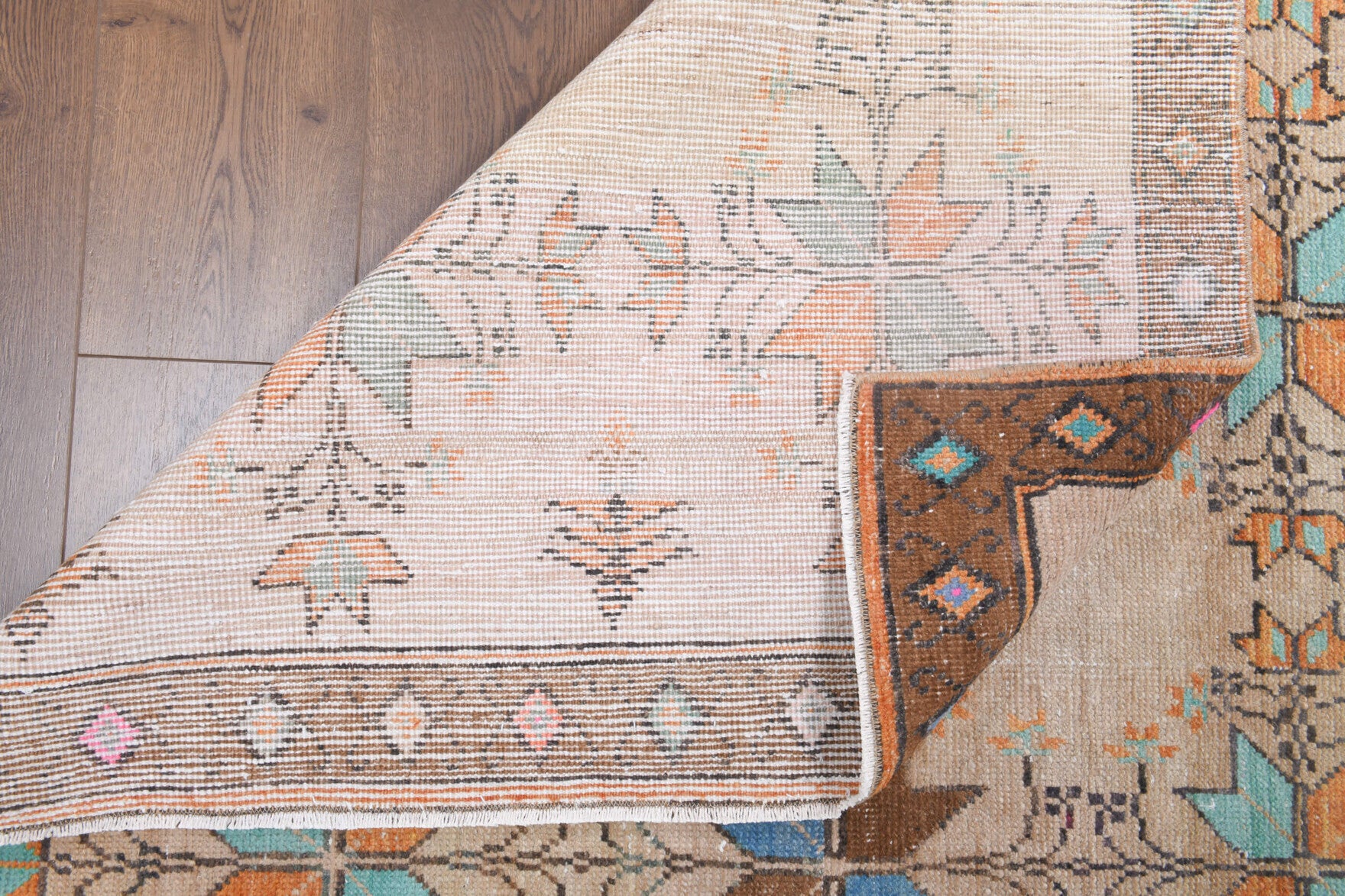 Authentic Anatolian vintage area rug (1970s) with ikat design – one-of-a-kind at Fame Rugs