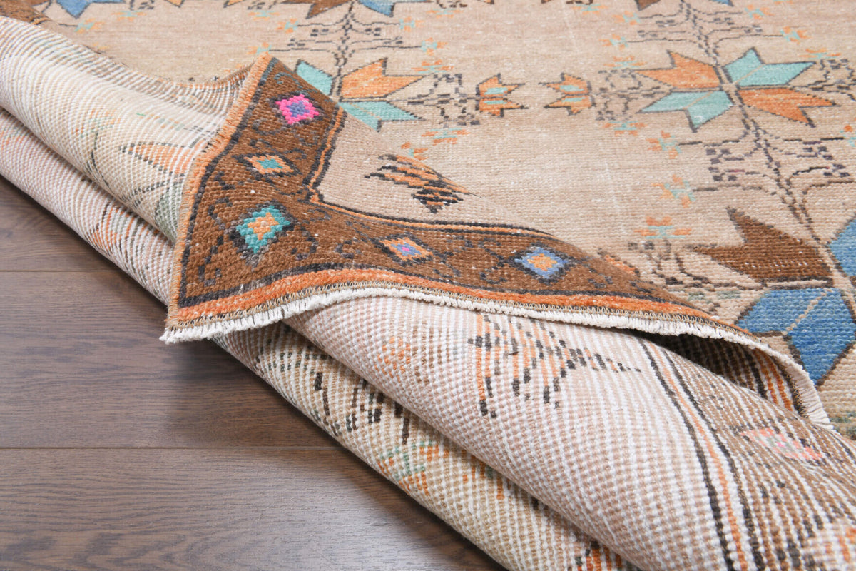 Handmade wool rug from Anatolia, Turkey – Oushak Vintage Area Rug 5'1" x 7'7"