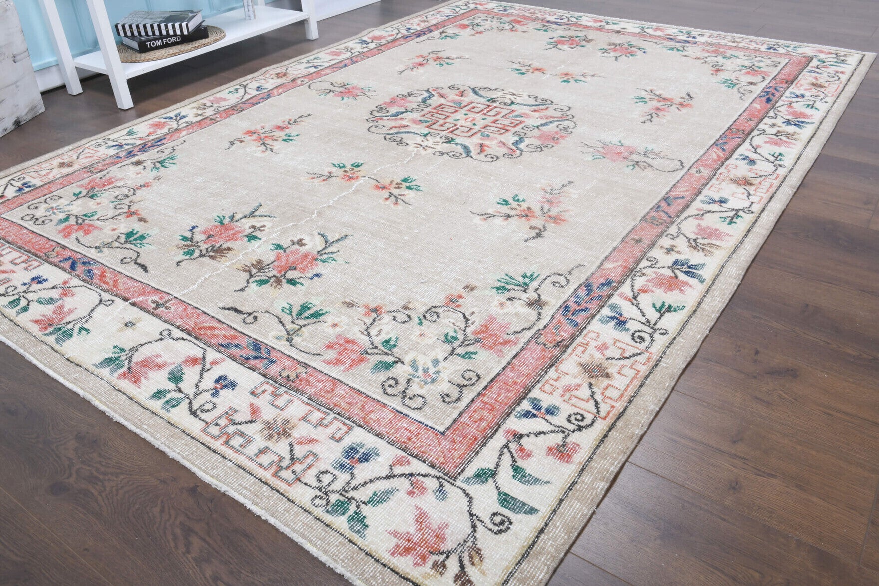 Saffet rug: 1970s handmade Anatolian rug with oriental motifs and cotton backing
