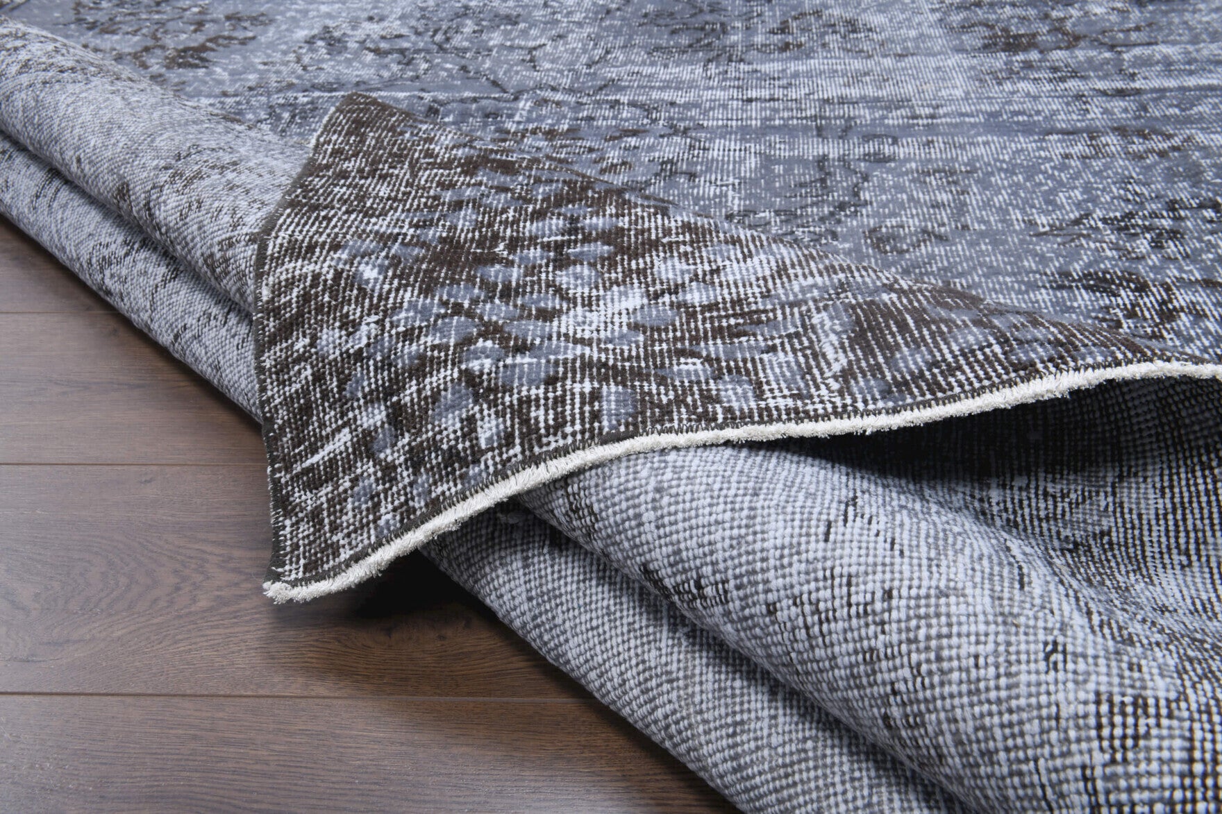 192x290 cm distressed vintage Anatolian area rug – Sadberkefruz, low pile, wool