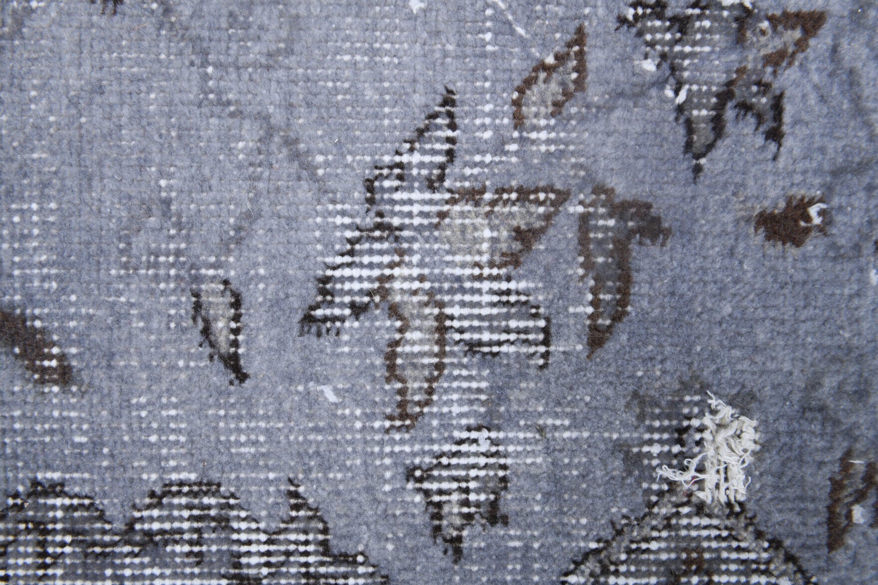 Authentic Anatolian vintage area rug (1970s) with oriental design – one-of-a-kind at Fame Rugs