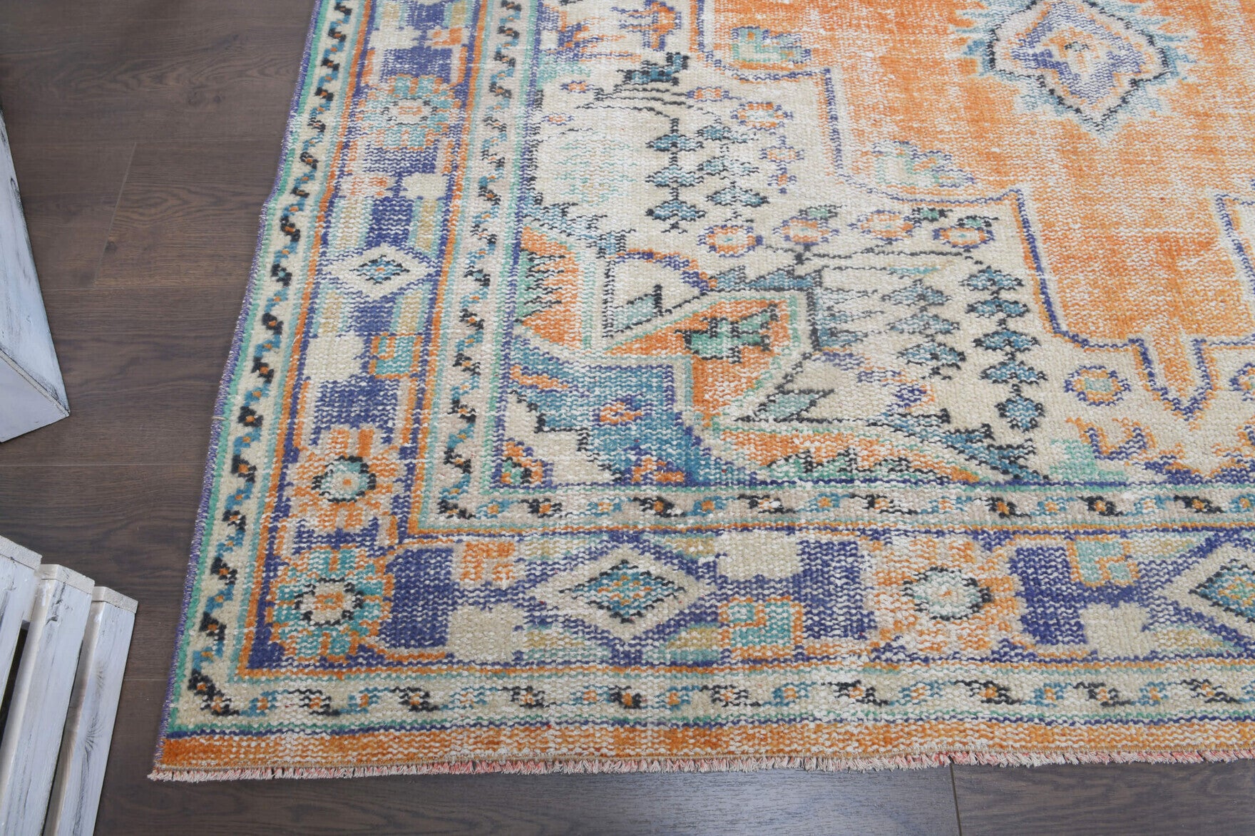 One-of-a-kind 1970s Anatolian vintage area rug in wool, 5'9" x 9'5"