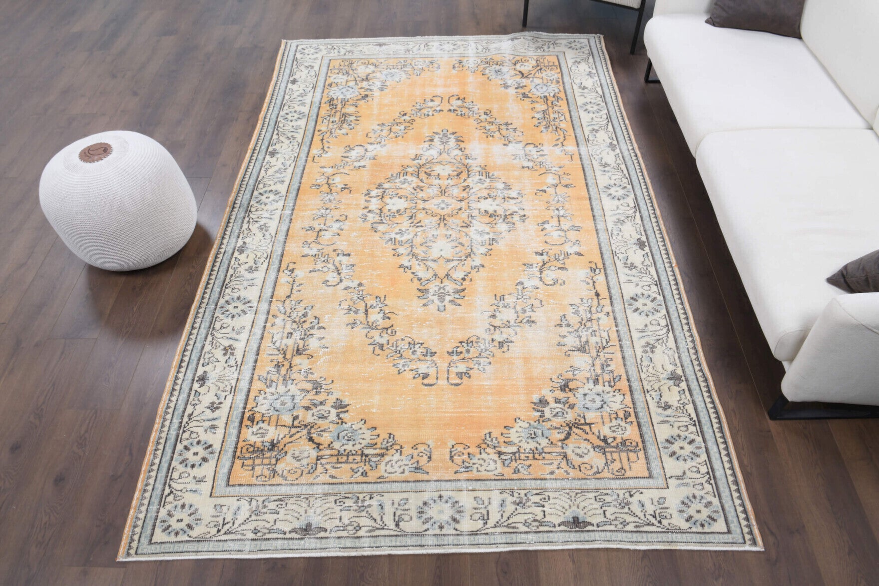 Vintage Anatolian Area Rug in wool – 1970s piece from Anatolia, Turkey | Fame Rugs