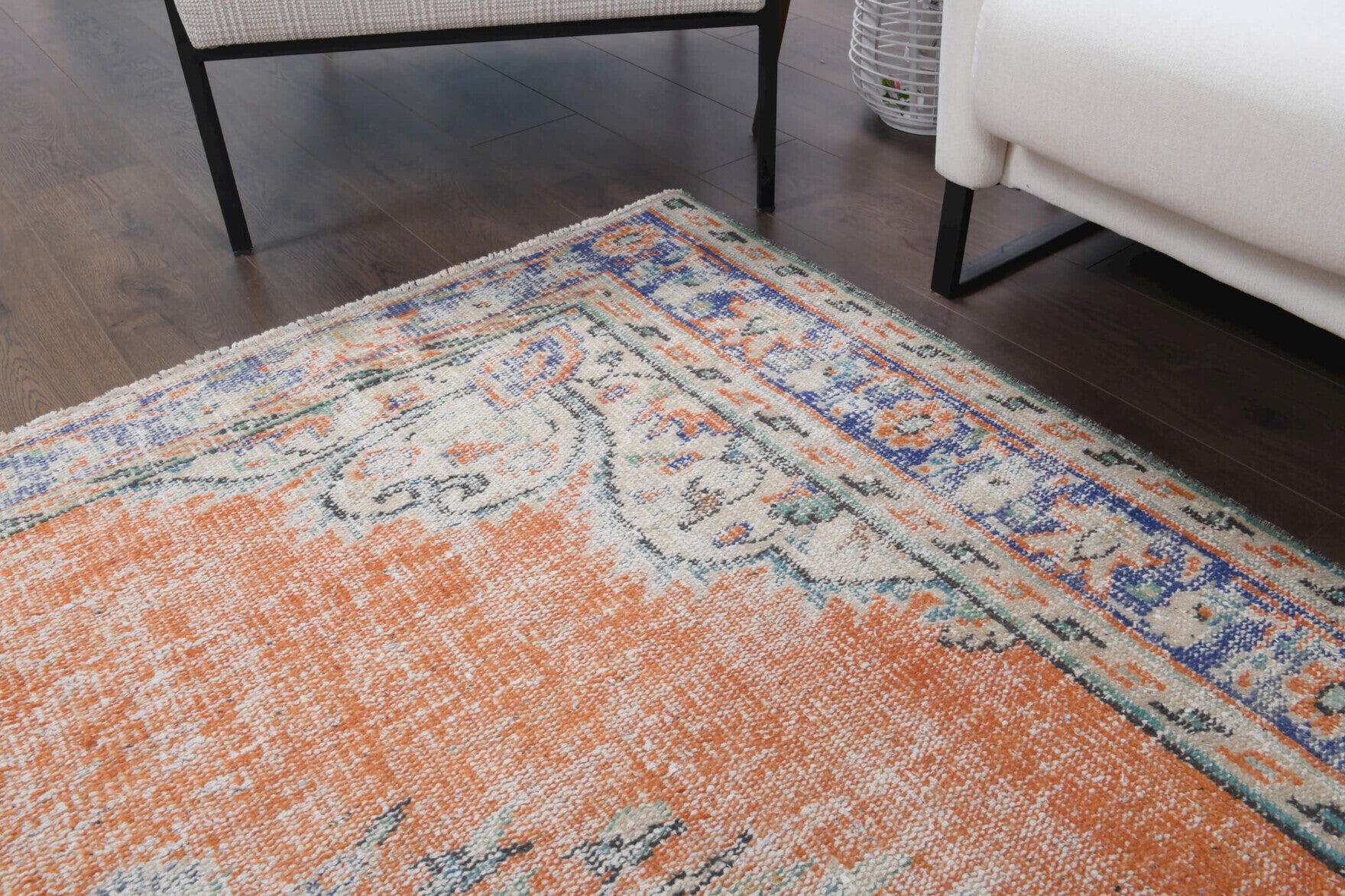 Handmade wool rug from Anatolia, Turkey – Vintage Anatolian Area Rug 5'9" x 8'8"