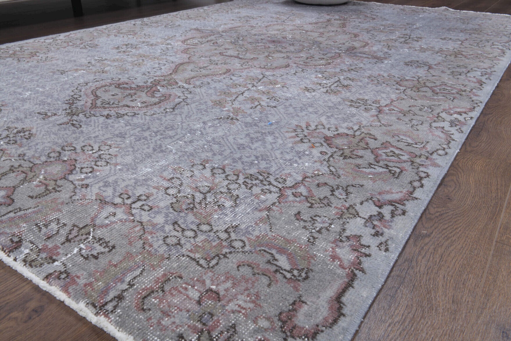 One-of-a-kind 1970s Anatolian vintage area rug in wool, 5'6" x 8'9"