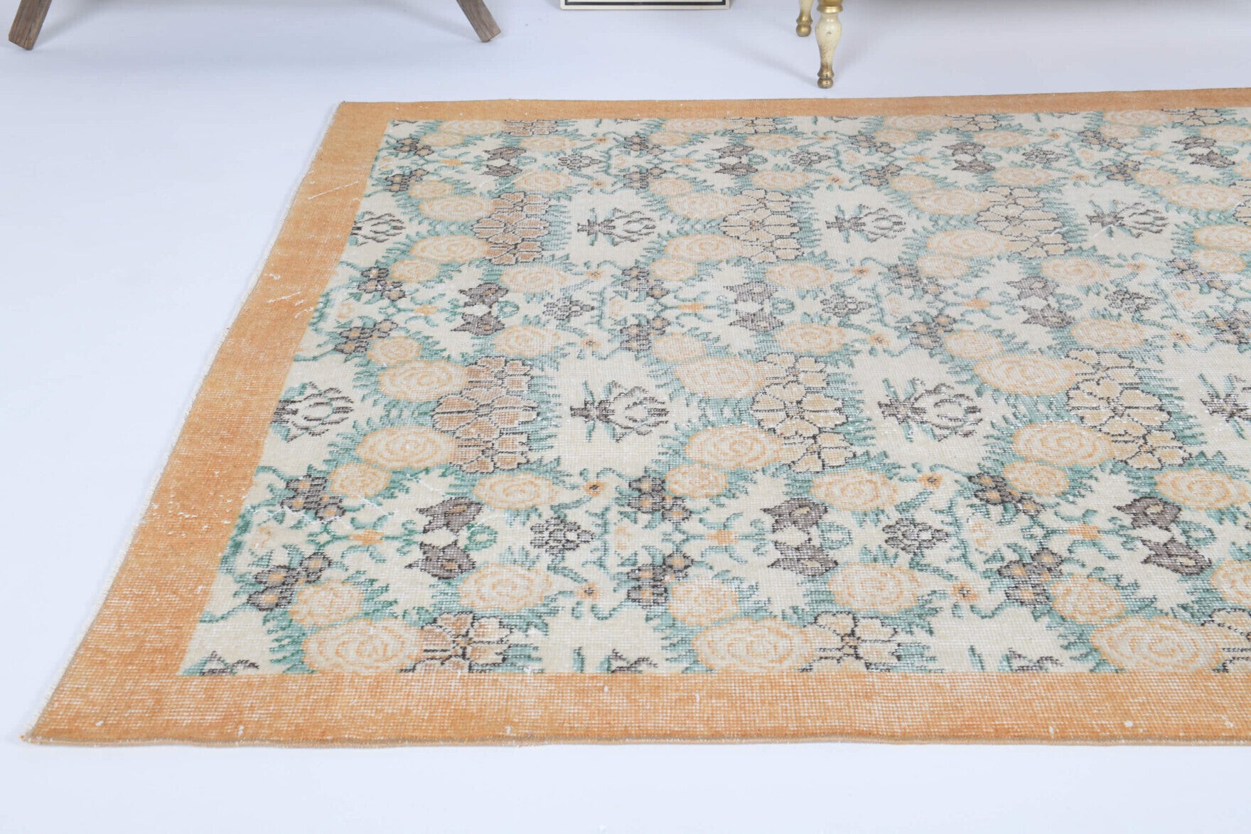 One-of-a-kind 1970s Anatolian vintage area rug in wool, 5'5" x 9'1"