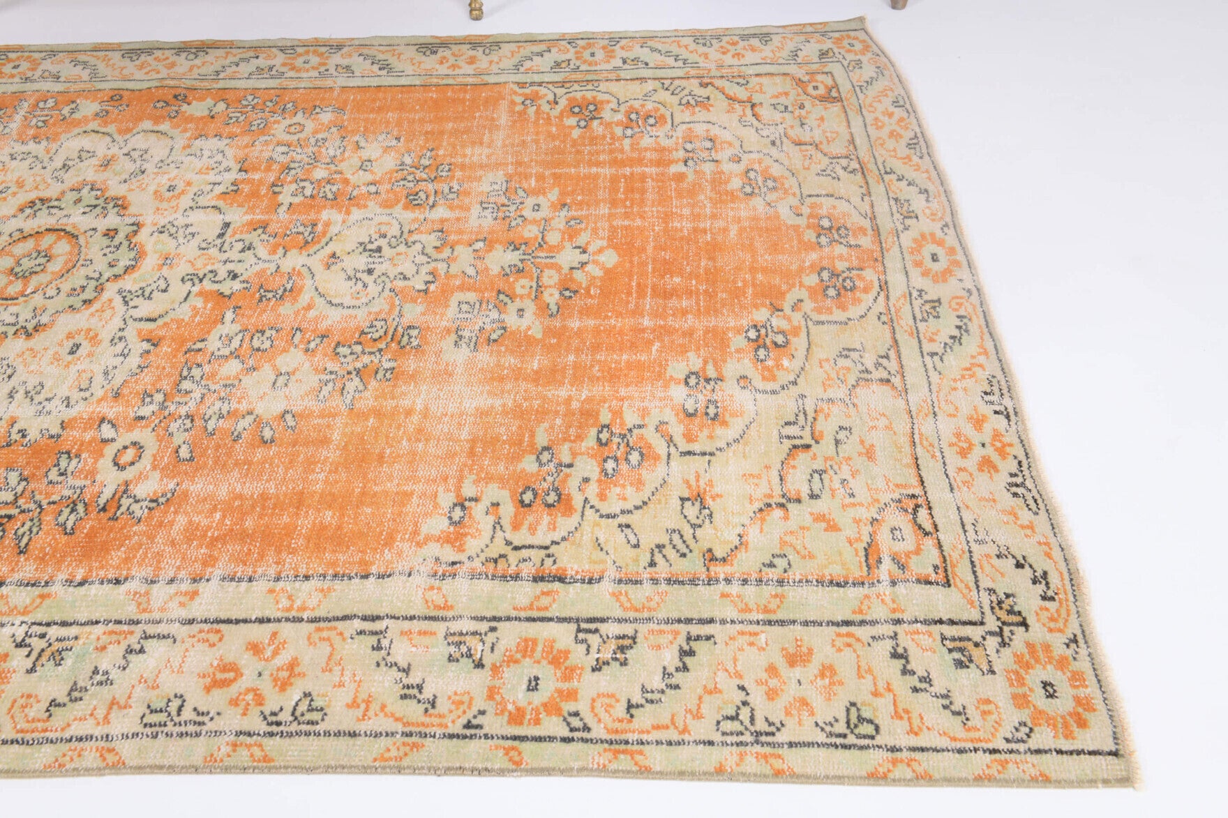 169x251 cm vintage Anatolian area rug – Nevdeniz, low pile, wool