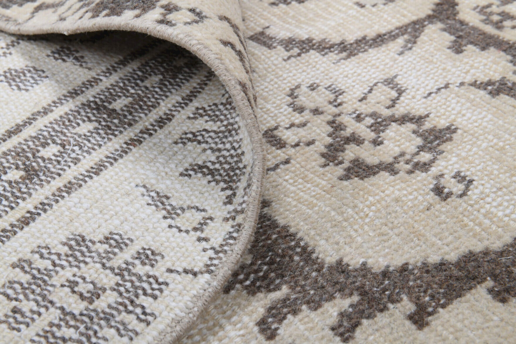 Hand-crafted Turkish vintage rug Nedimsad in wool, 1970s