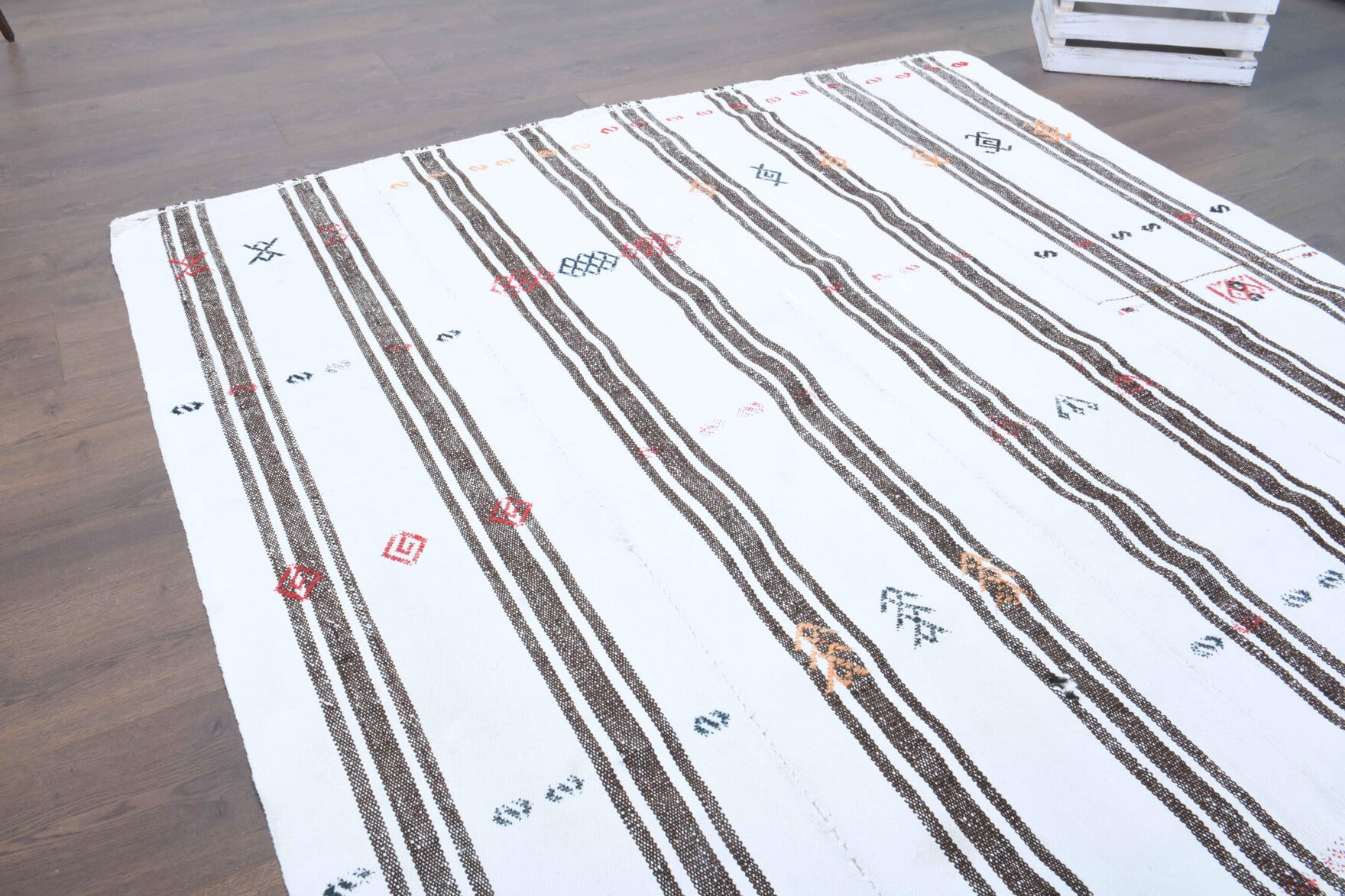 Serinsever kilim: 1960s handwoven flatweave Anatolian kilim with striped motifs