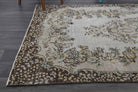 One-of-a-kind 1980s Anatolian vintage area rug in wool, 5'10" x 8'6"