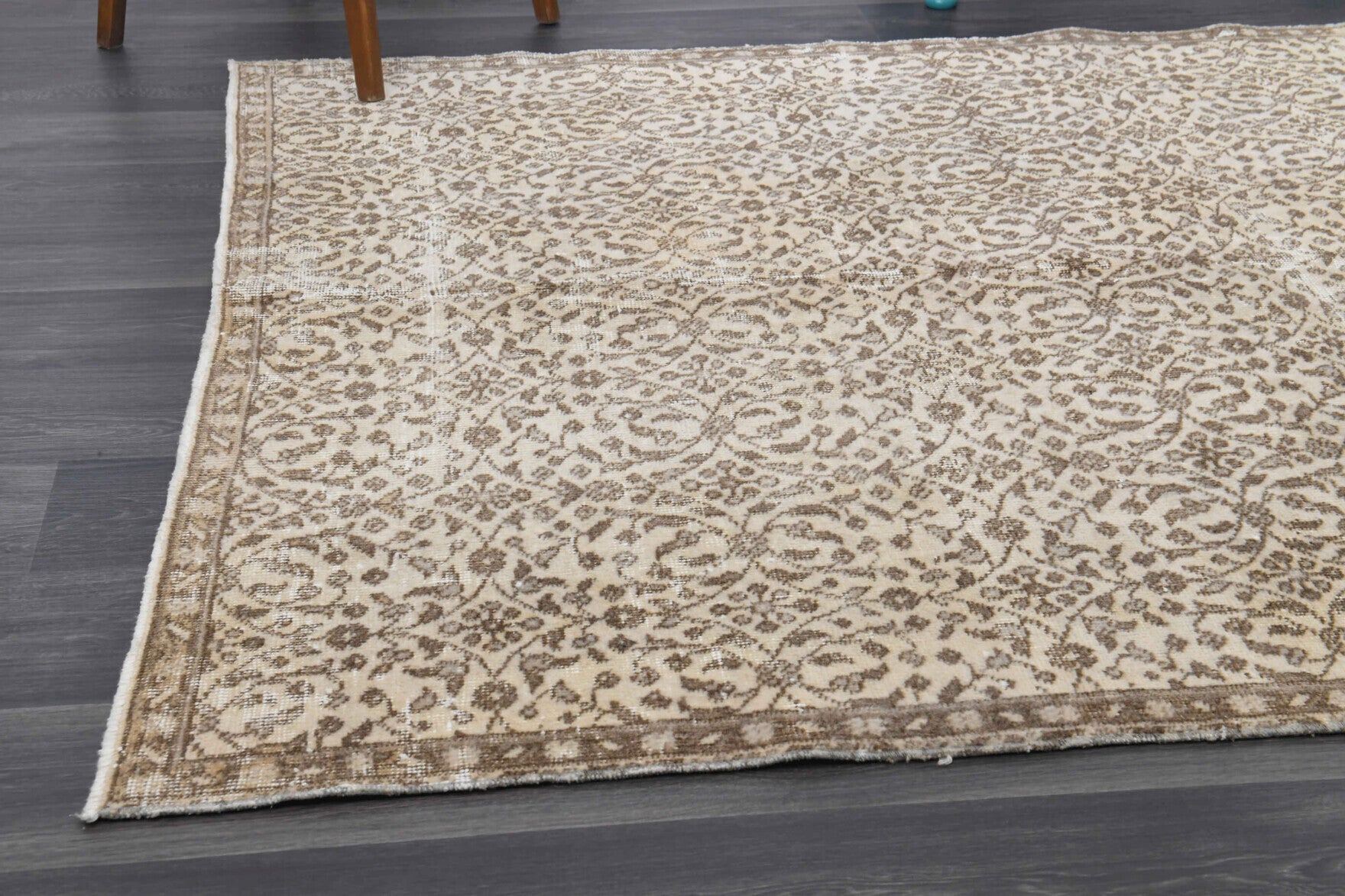 One-of-a-kind 1970s Anatolian vintage area rug in wool, 5'8" x 8'11"