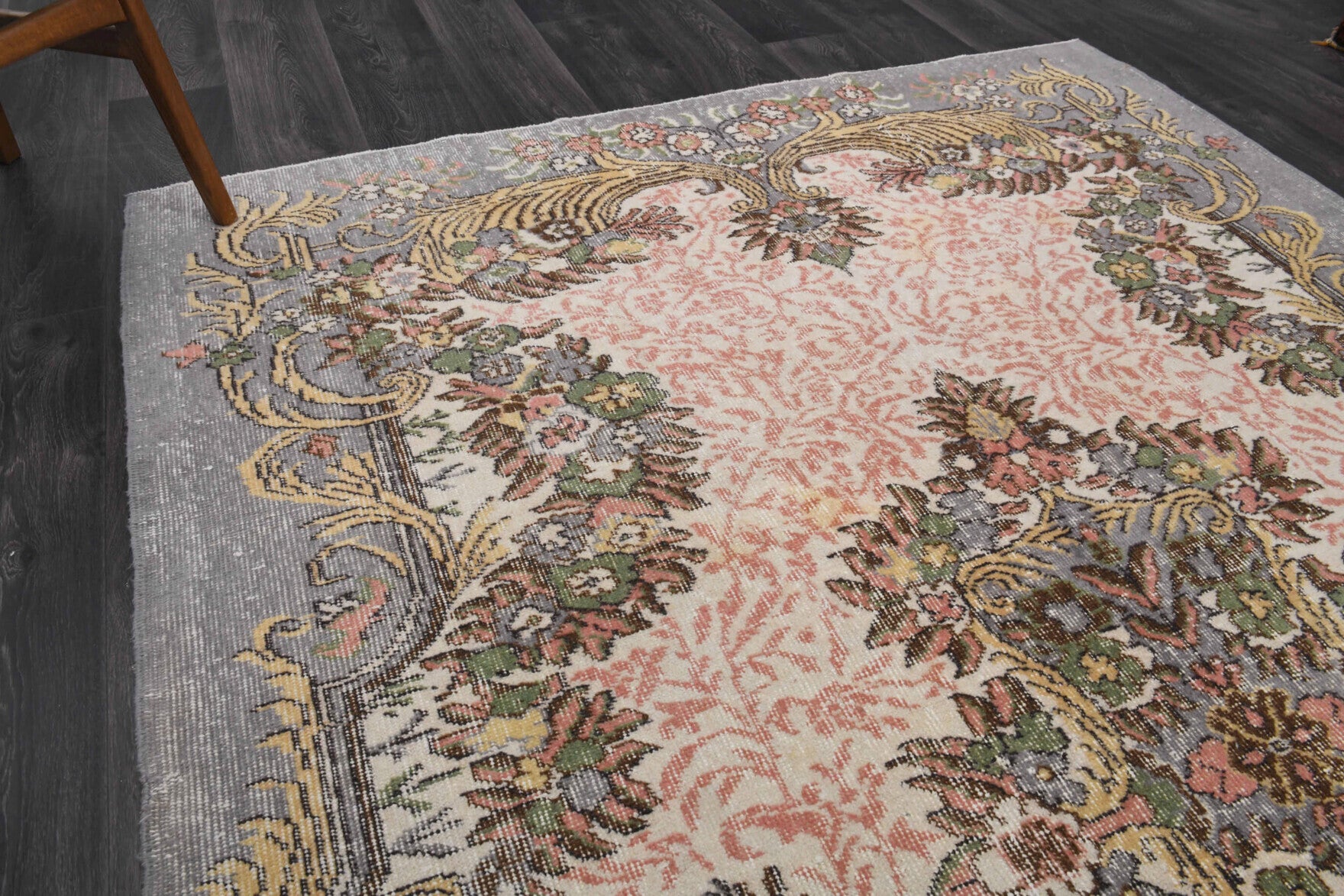 Handmade wool rug from Anatolia, Turkey – Oushak Oriental Vintage Rug 5'11" x 8'10"