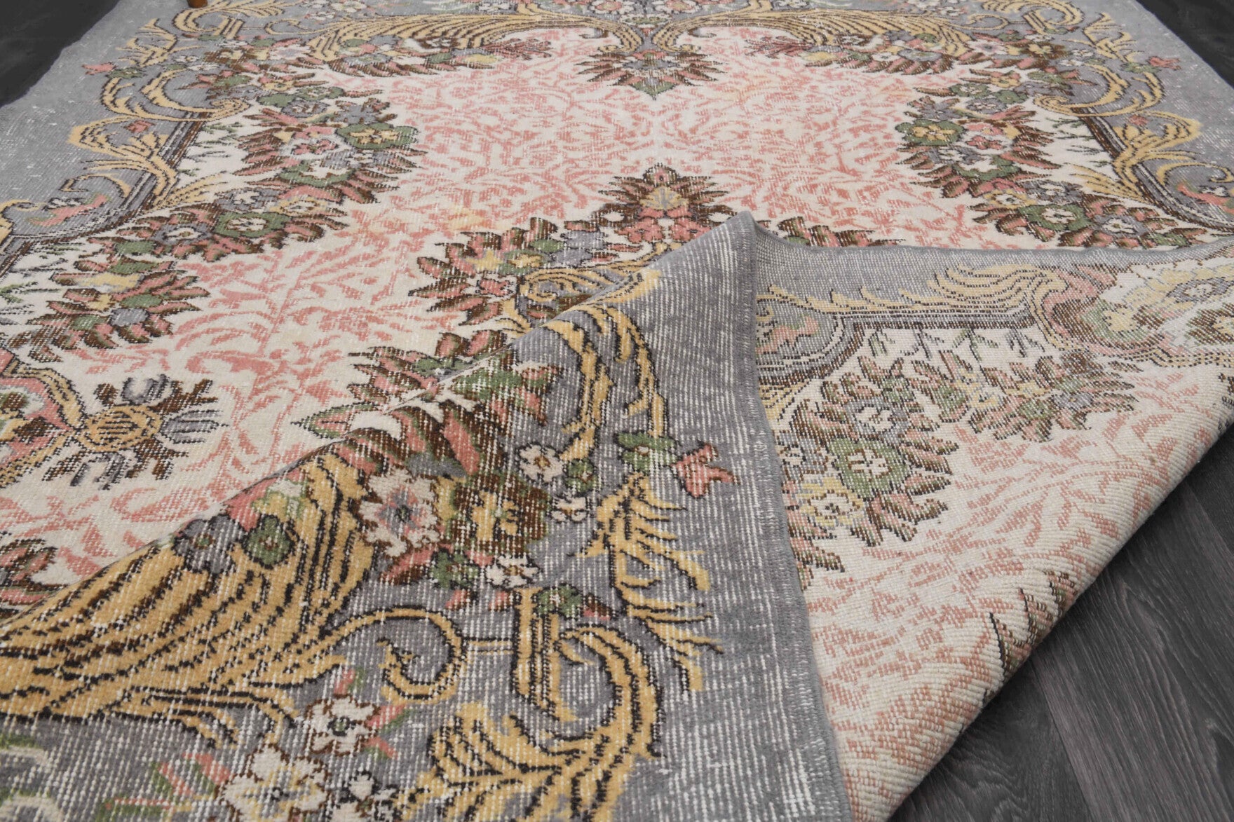 Oushak Oriental Vintage Rug in wool – 1970s piece from Anatolia, Turkey | Fame Rugs