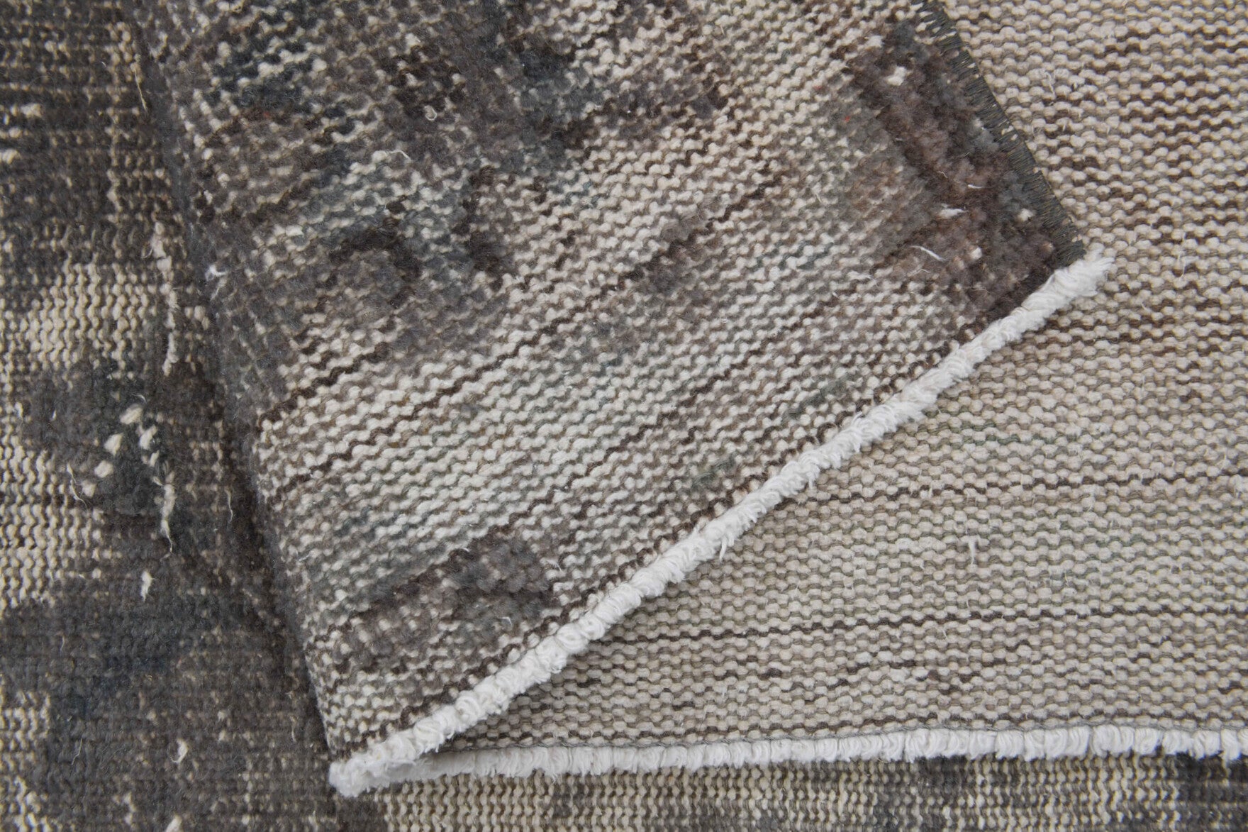 Hand-crafted Anatolian distressed vintage rug Yagmurisik in wool, 1970s