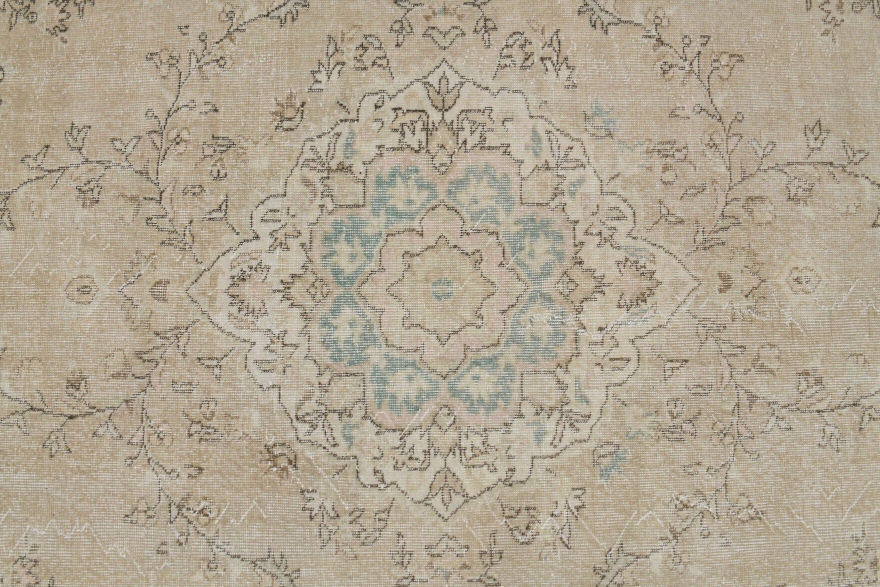 Handmade wool rug from Anatolia, Turkey – Mid 20th Century Antique Wool Oushak Rug 6'4" x 9'10"