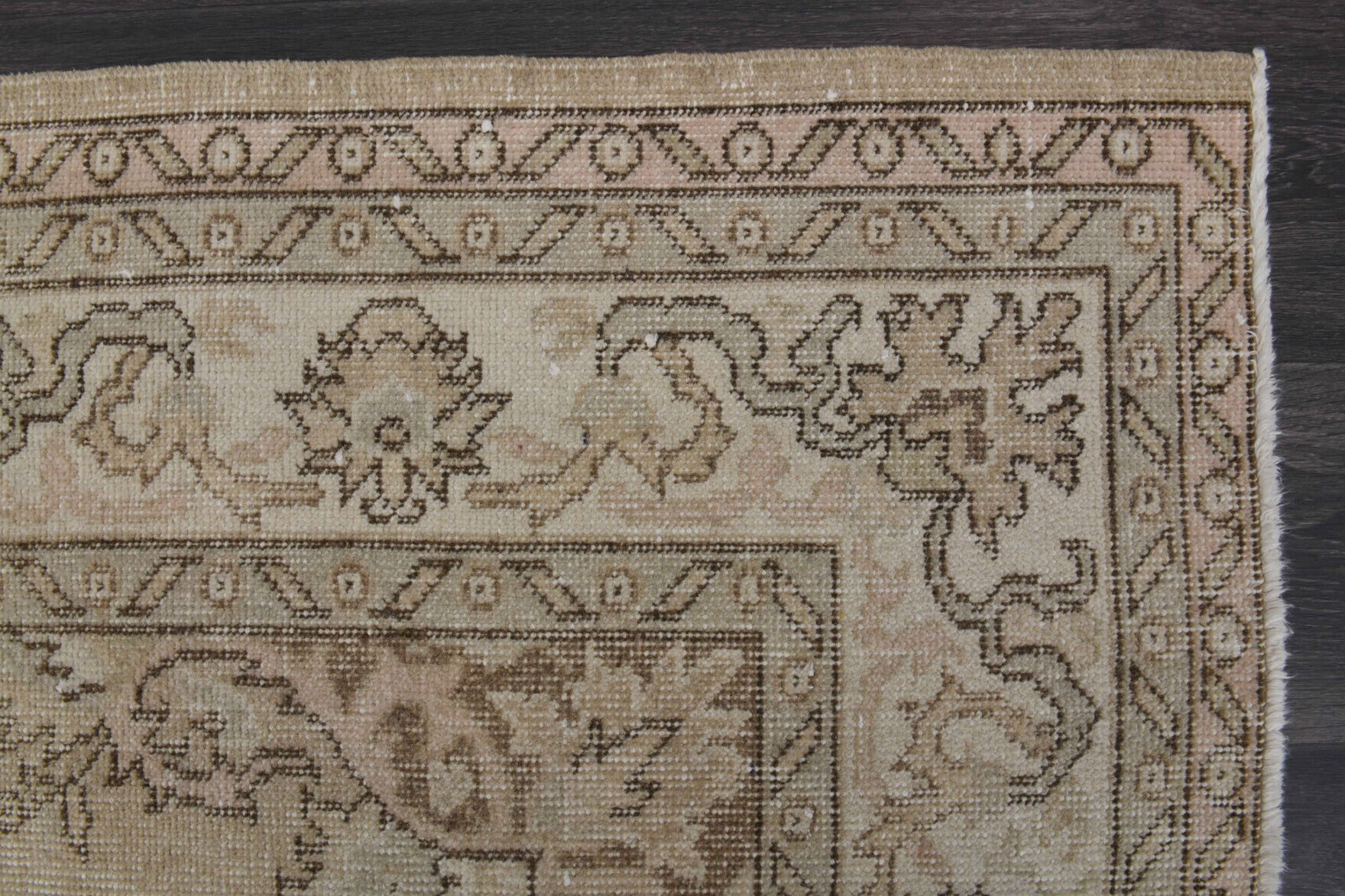 Rhododike – vintage oriental rug for living room or bedroom, 6'4" x 9'10" (194x299 cm)