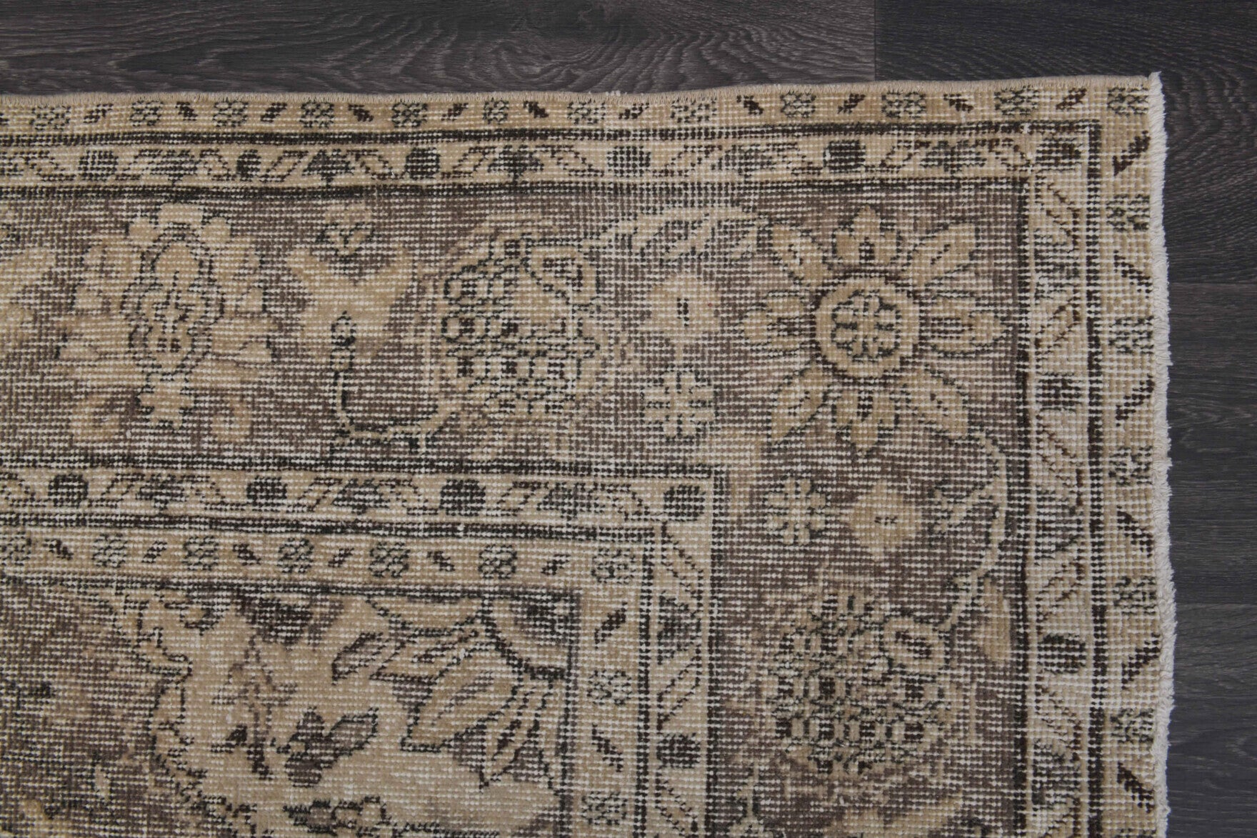 Handmade wool rug from Anatolia, Turkey – Tabriz Persian Area Rug 6'11" x 9'10"