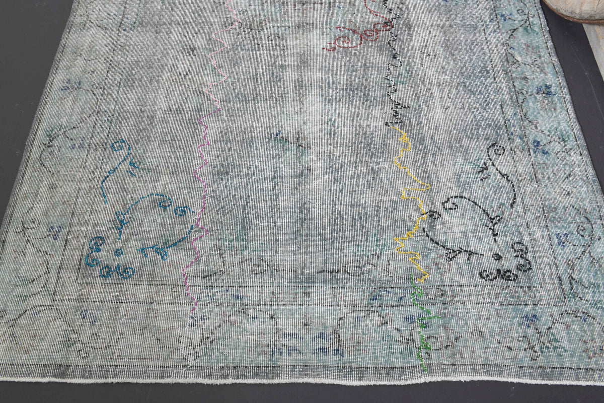176x284 cm distressed vintage Anatolian area rug – Pervalale, low pile, wool