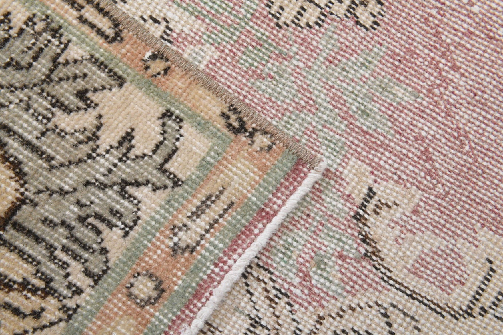 Hand-crafted Anatolian vintage rug Pelagosela in wool, 1970s