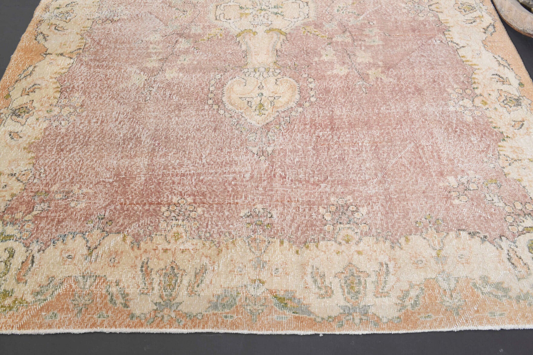 204x288 cm vintage Anatolian area rug – Oyanaz, low pile, wool