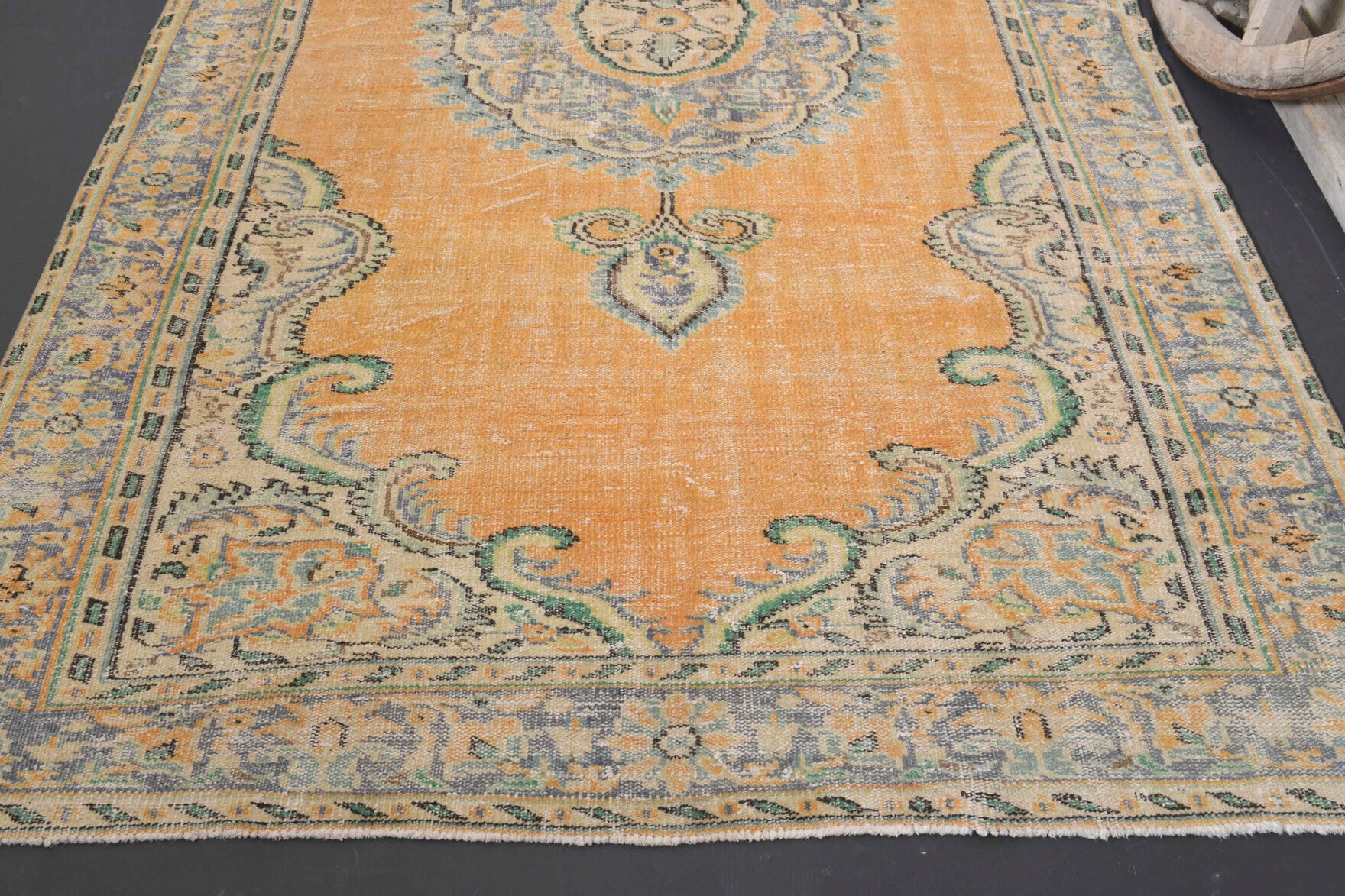 186x297 cm vintage Anatolian area rug – Ouranothalia, low pile, wool