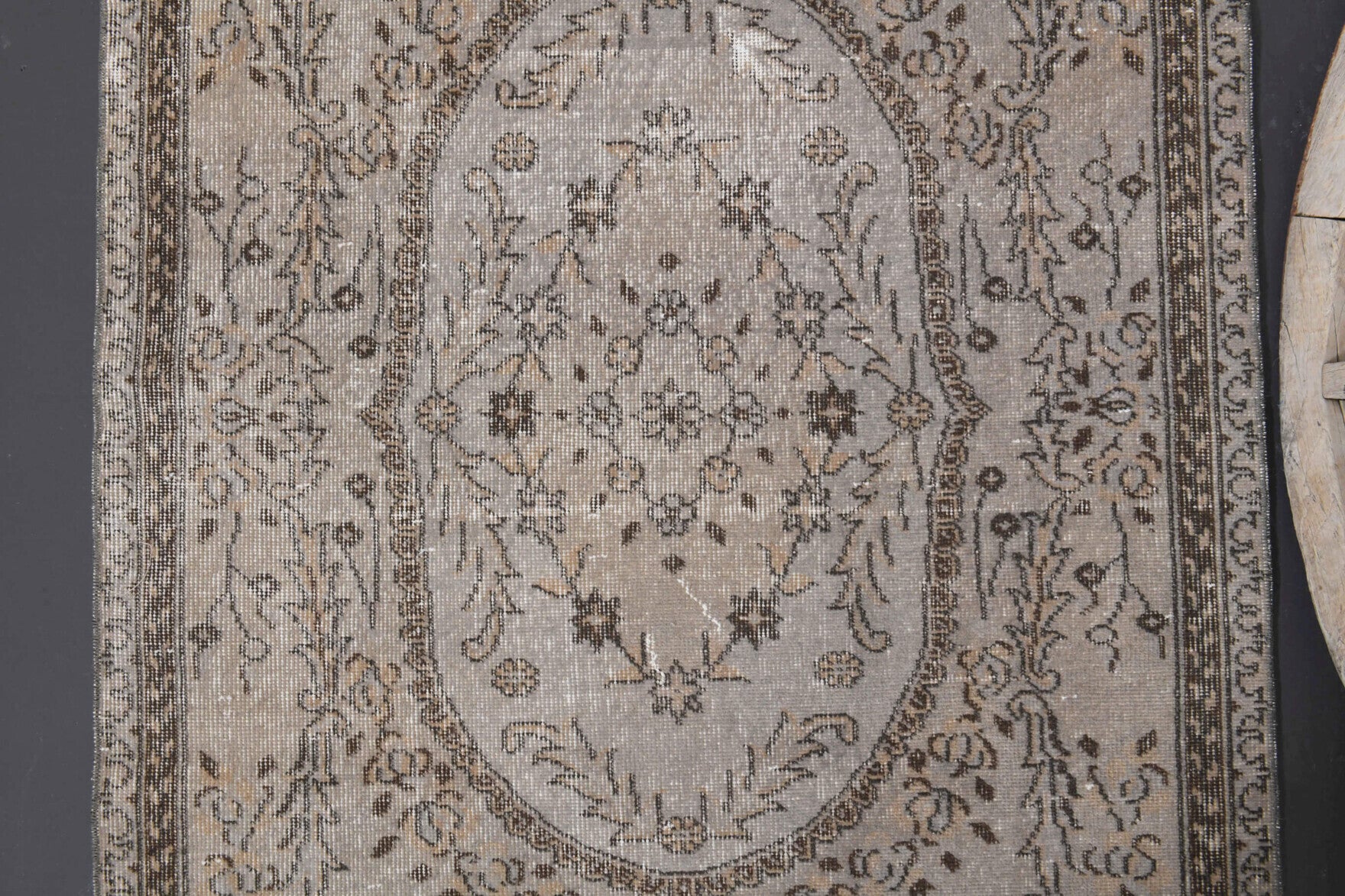 Authentic Anatolian vintage area rug (1970s) with oriental design – one-of-a-kind at Fame Rugs
