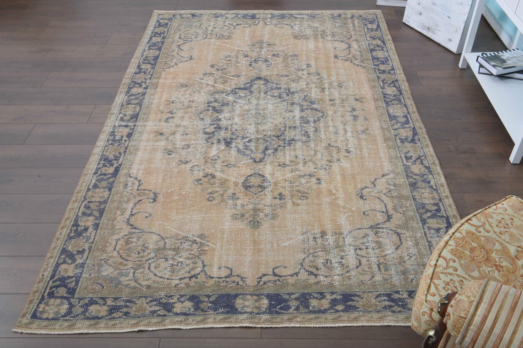 One-of-a-kind 1970s Anatolian vintage area rug in wool, 5'11" x 9'1"