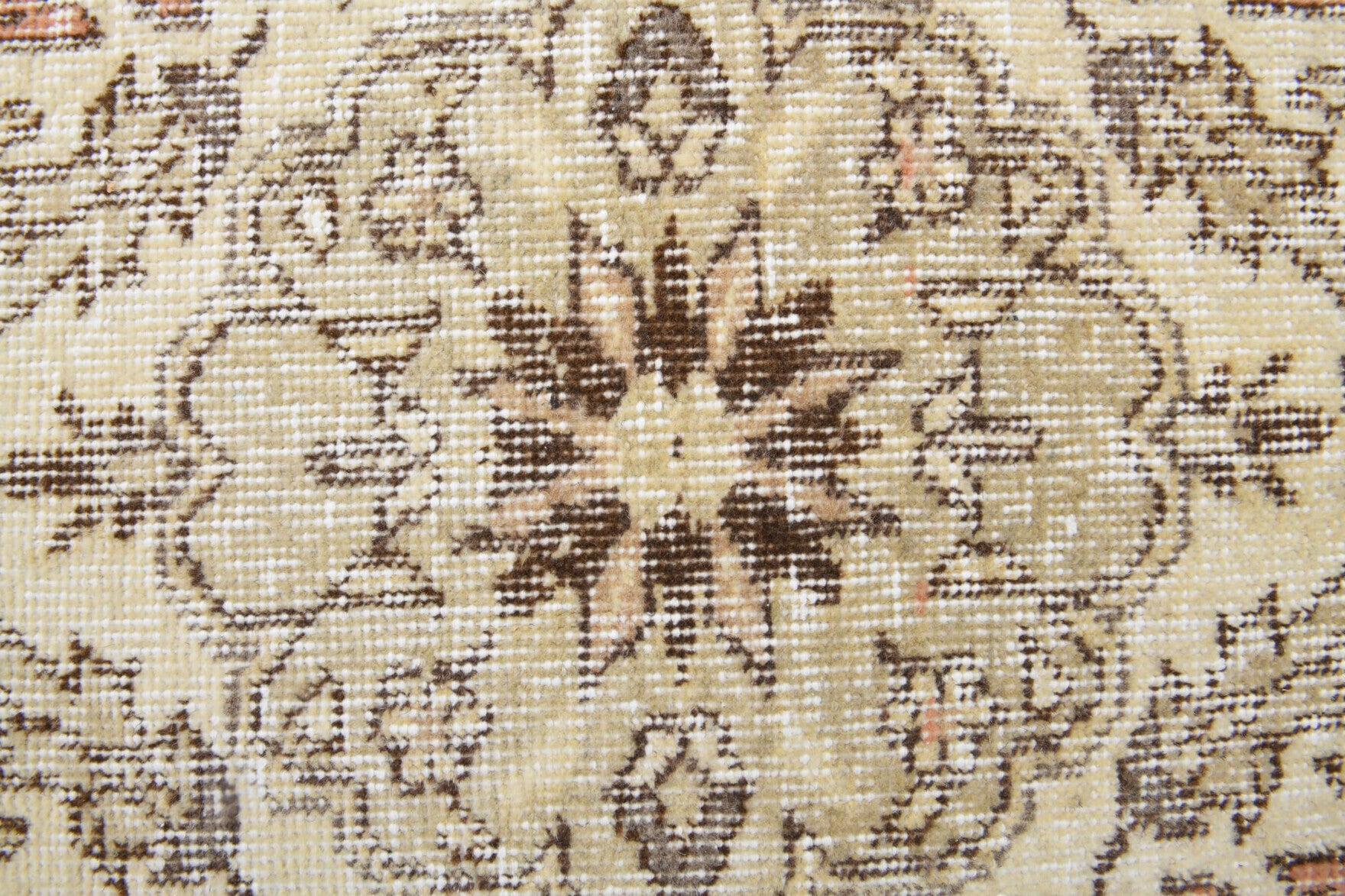 Oykumelek – vintage oriental rug for living room or bedroom, 5'2" x 8'9" (158x267 cm)