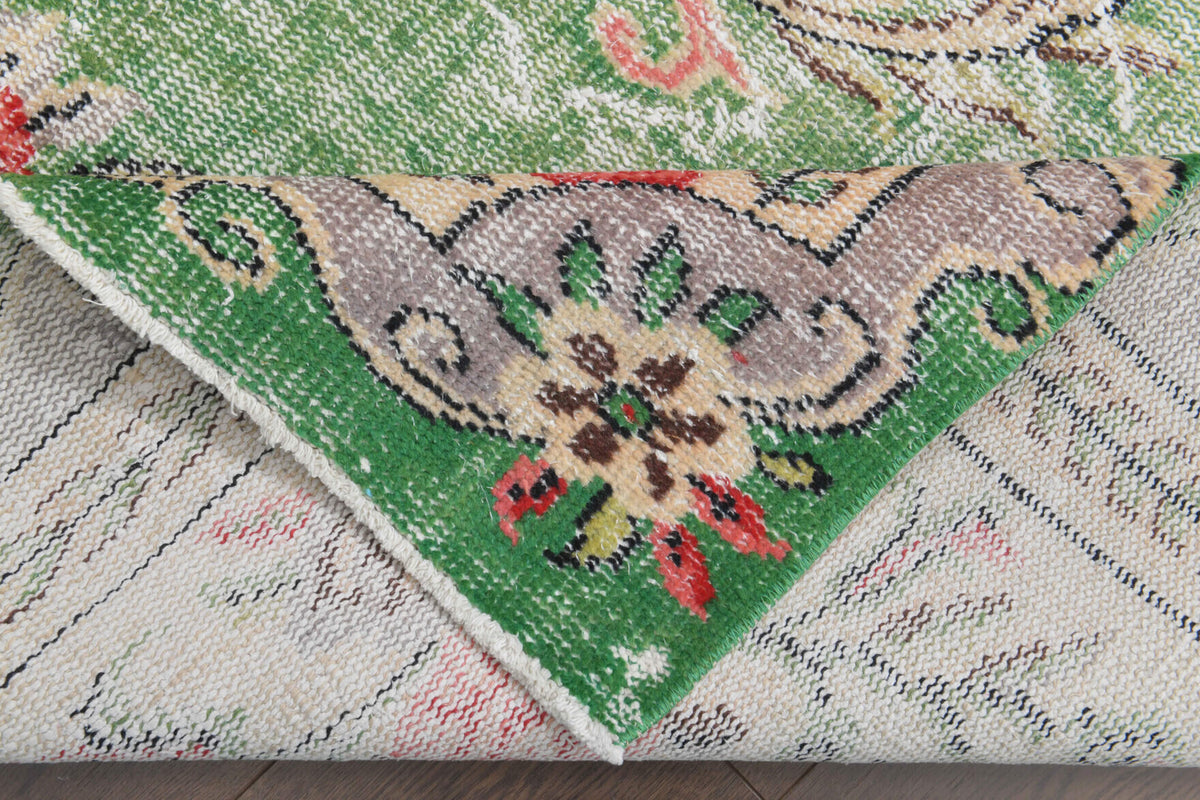 Hand-crafted Anatolian vintage rug Peitho in wool, 1970s