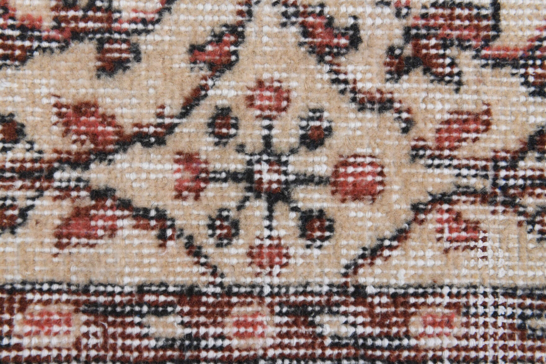 Hand-crafted Anatolian vintage rug Phaenochoria in wool, 1970s